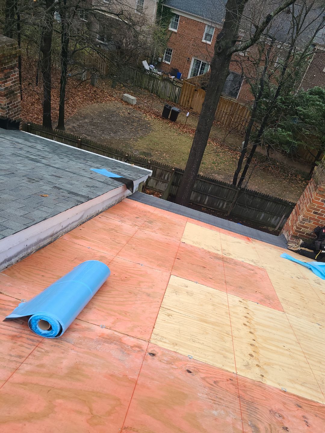 Vienna: Residential Roof Replacement with CertainTeed Landmark Pro in Max Def Weathered Wood by RM Banning, Inc.