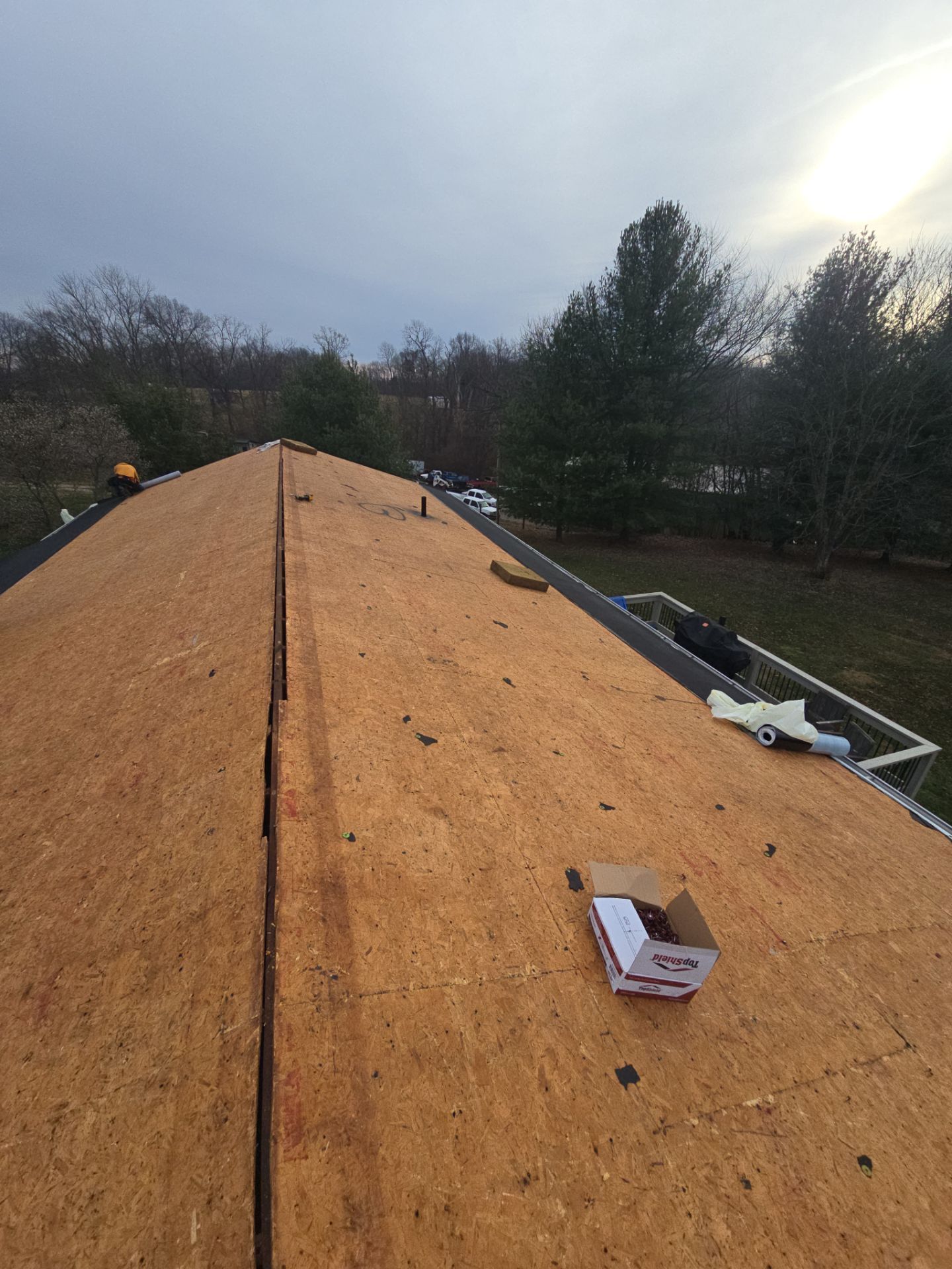 Roof Replacement with GAF Timberline HDZ Shingles in Morning View, KY by Empire Contractors
