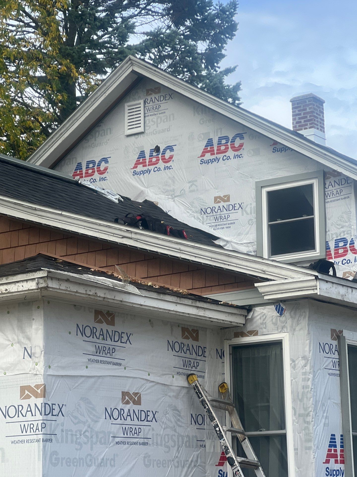 FULL HOME SIDING MAKEOVER SHEBOYGAN  by Gellings Roofing & Siding