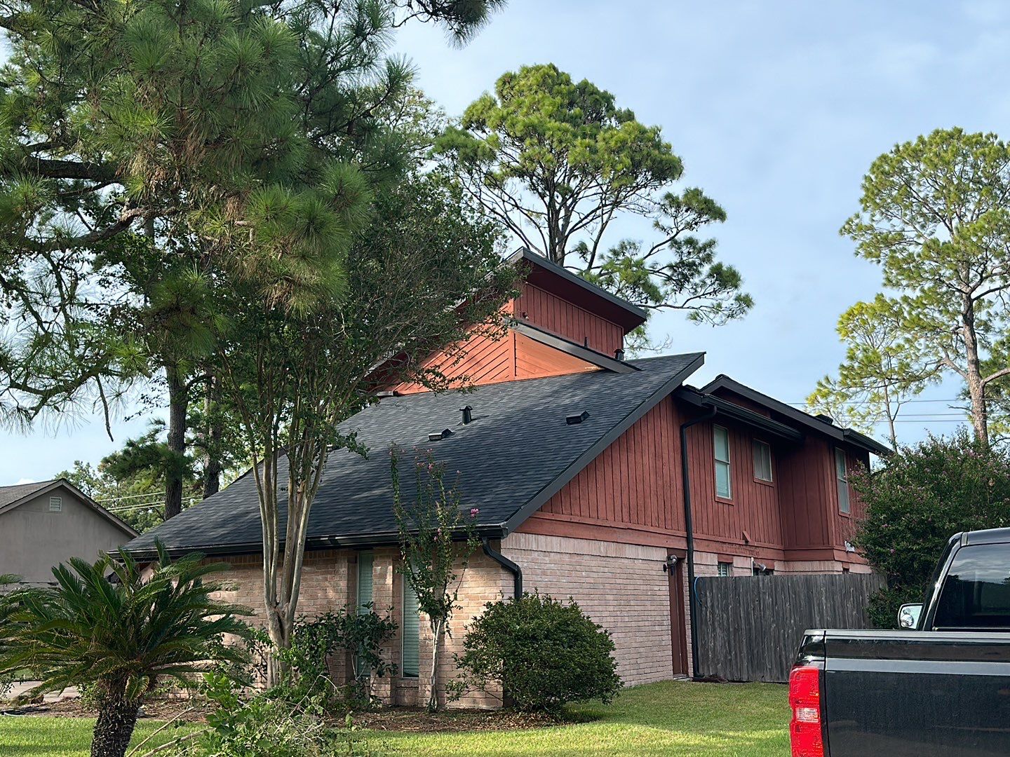 Residential Roofing Installation using Owen's Corning Duration (Lifetime) Shingles by Roof Repair Company