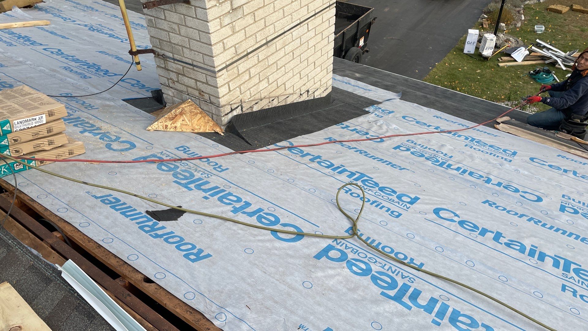 Roof Replacement using CertainTeed Landmark by 180 Contractors