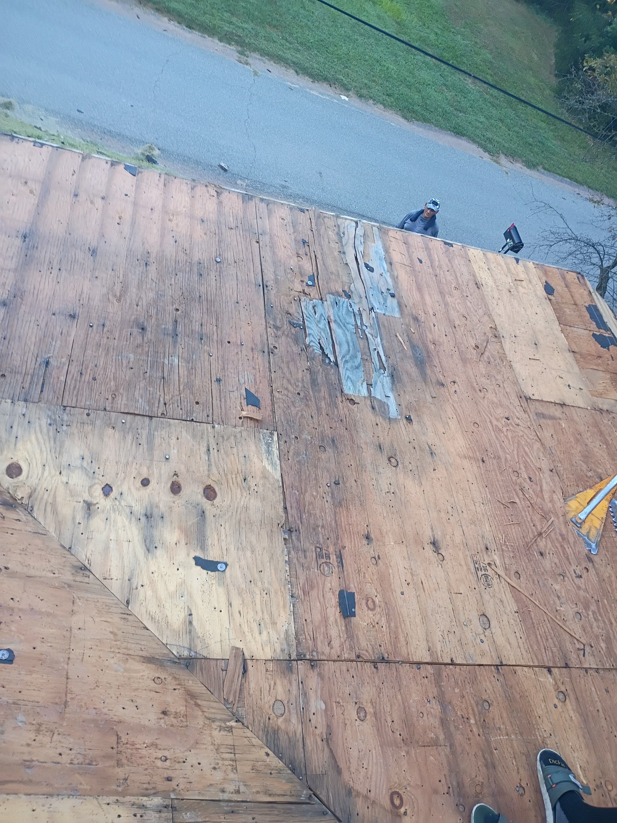 Residential Roofing Installation using GAF TImberline HDZ Hickory by Rainstoppers Roofing