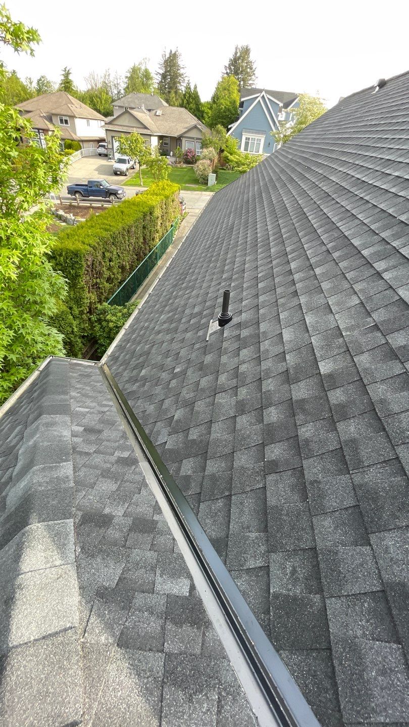 Residential Re-Roof using GAF timberline HDZ Charcoal by Top Notch Roofing Inc