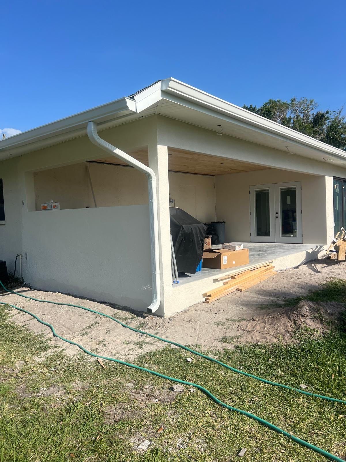 6-Inch Seamless Gutters in Nokomis FL by Gutter Professors