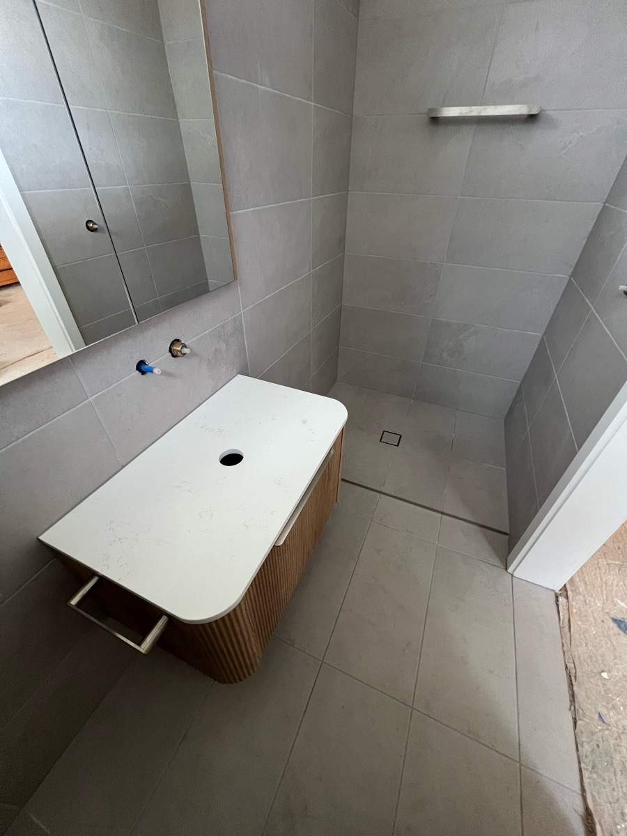Ensuite Renovation by Re-seal Bathrooms
