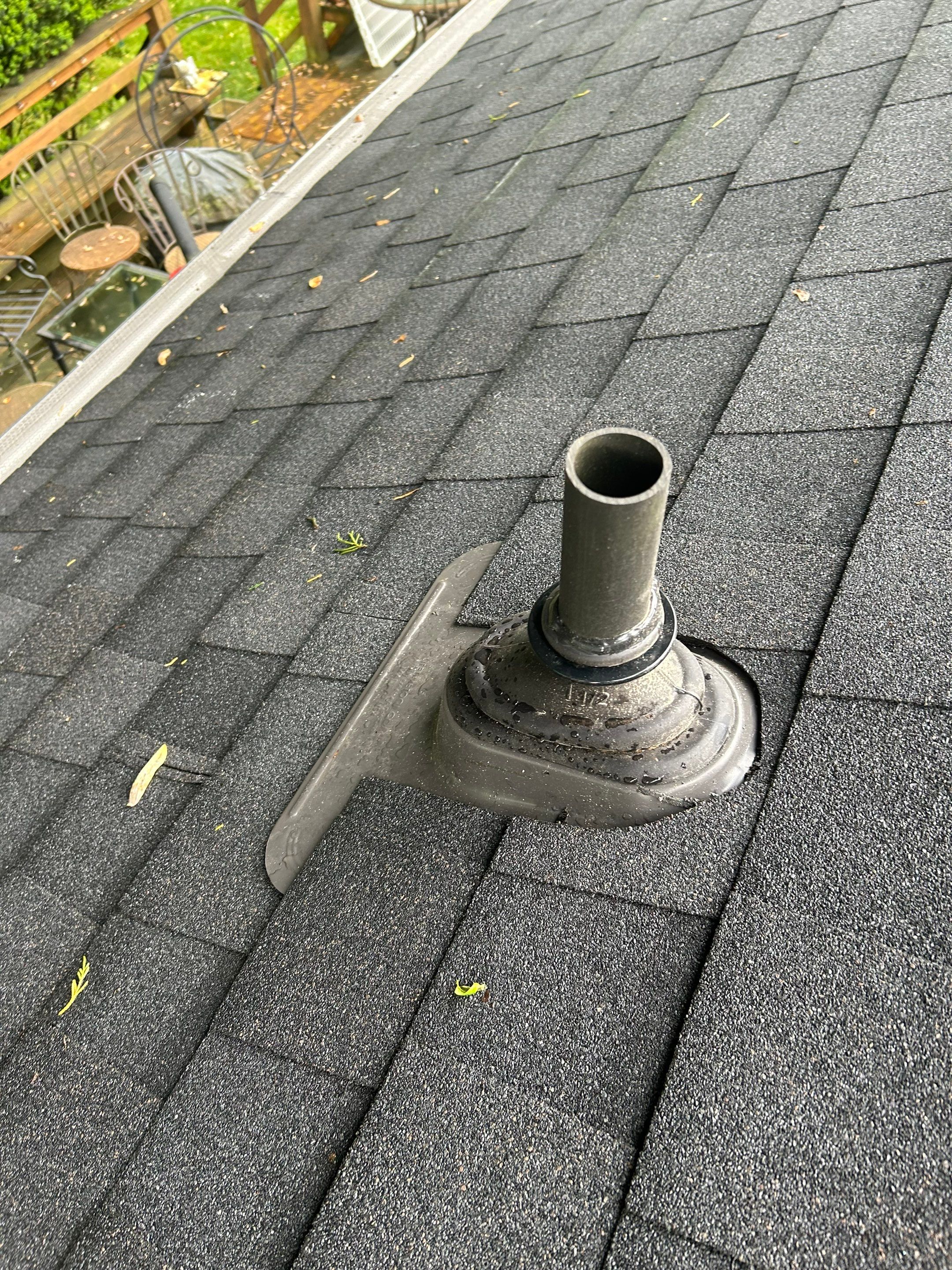 Burke: CertainTeed Landmark Designer Shingles in Moire Black by RM Banning, Inc.