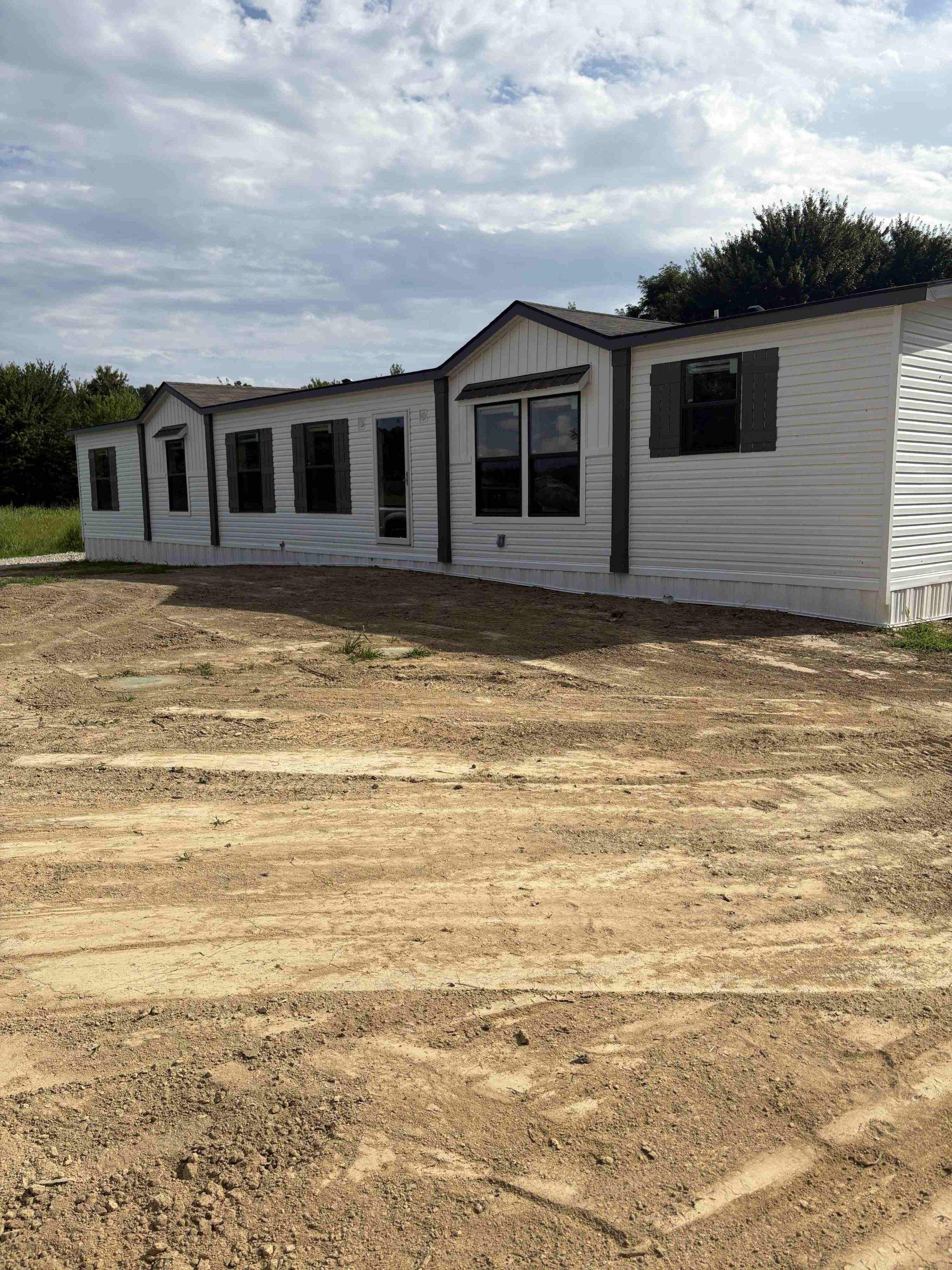 Farmhouse Breeze 72 by Clayton Homes of Walton