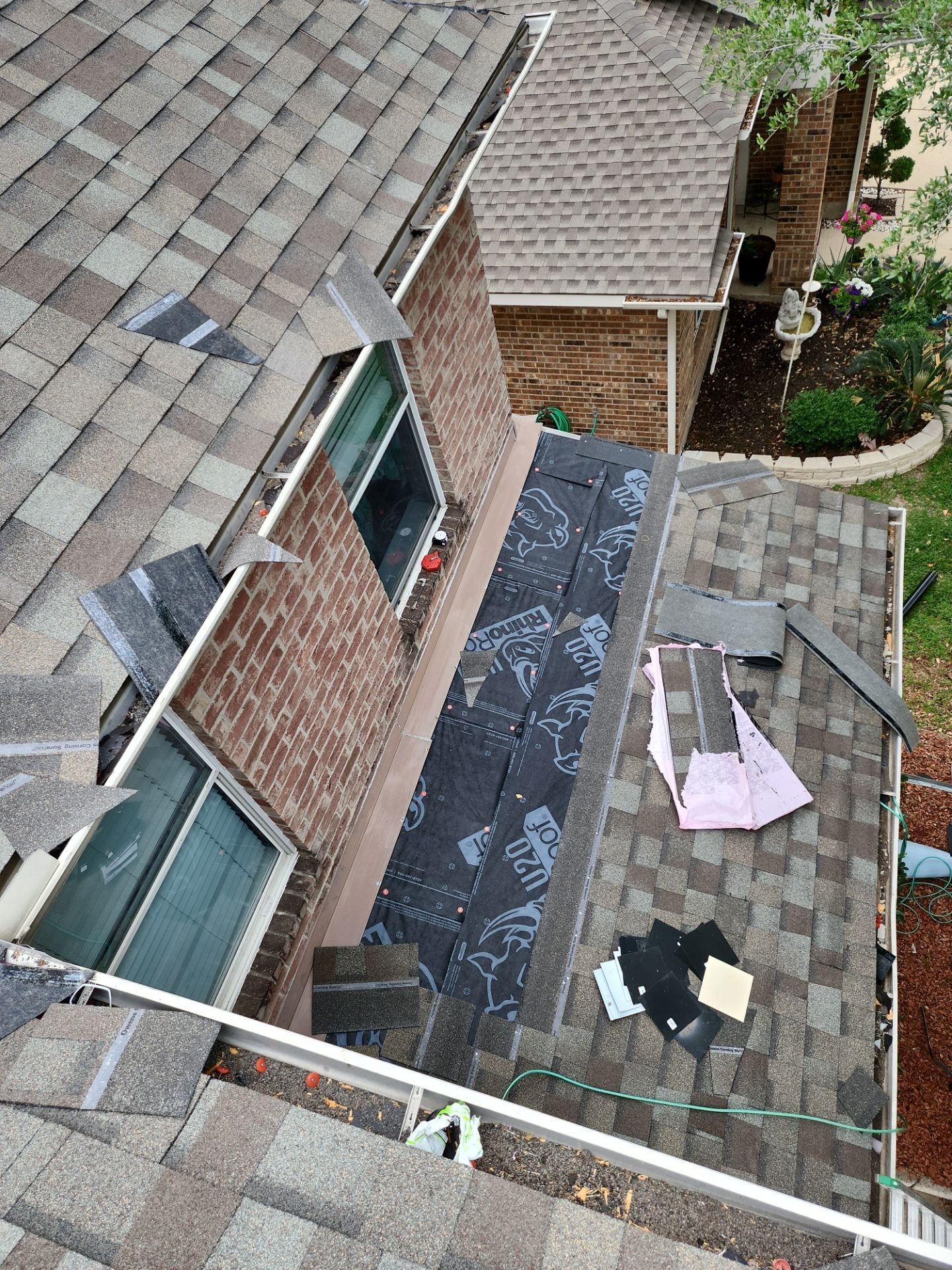 Residential Roofing Installation using Owen's Corning Duration (Lifetime) Shingles by Roof Repair Company