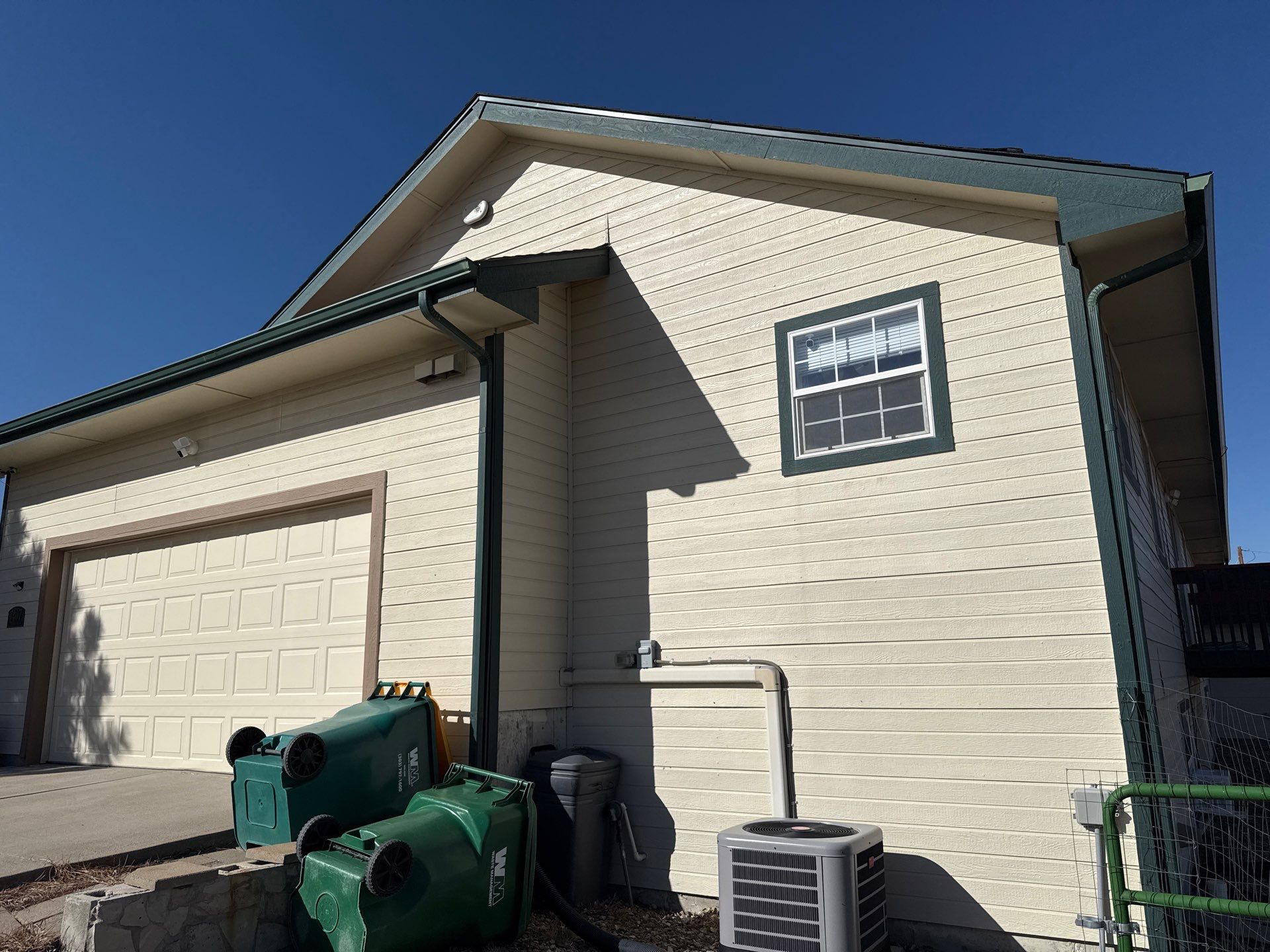 Align Siding and Anlin window in Elizabeth by 1st choice windows and siding