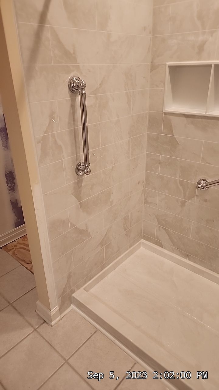 2 wet areas, 1 room by BathPlanet SW Virginia
