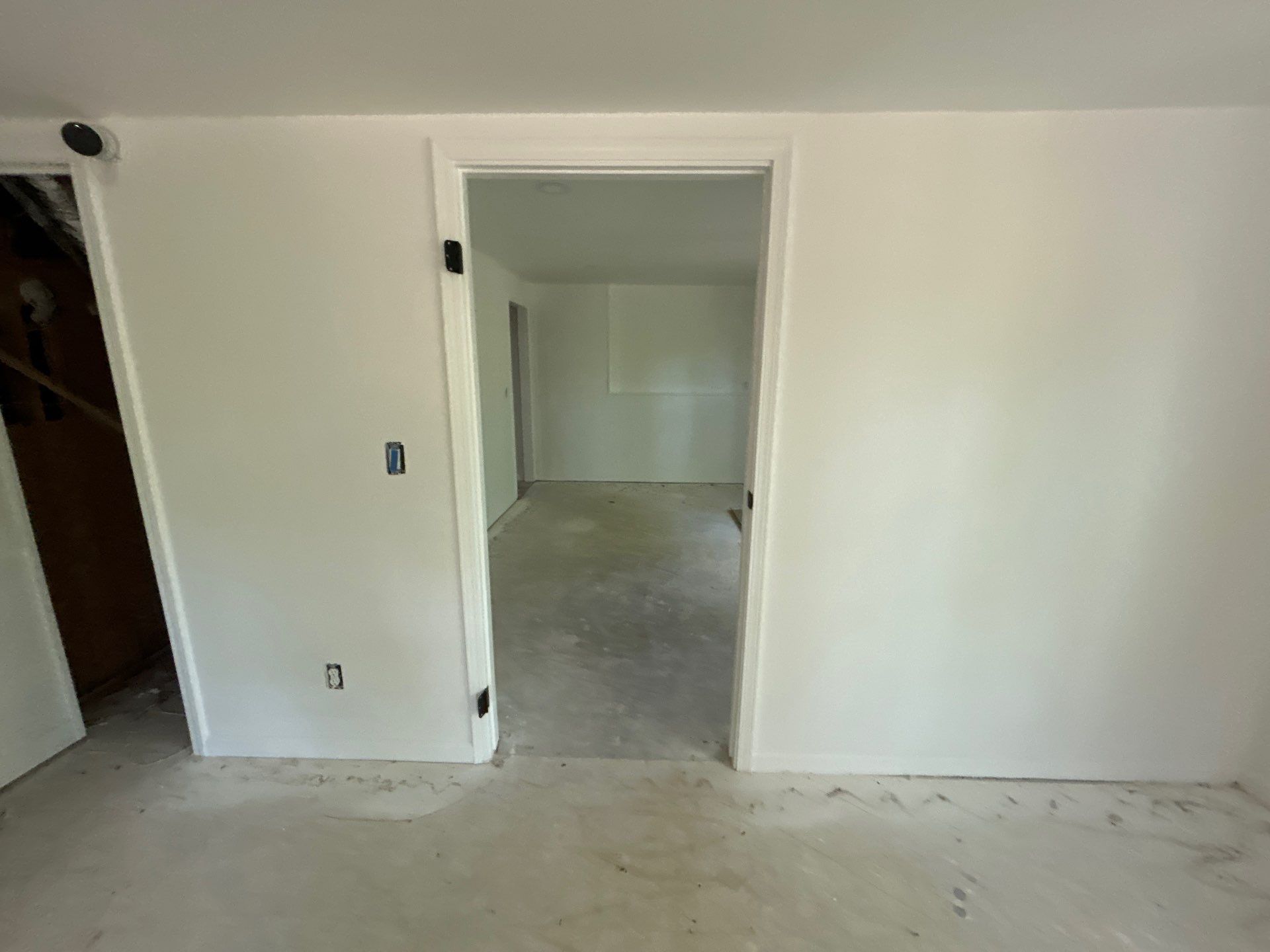 Whole-Home Renovation and Retaining Wall Restoration in Suwanee by RENOMAXIT, LLC