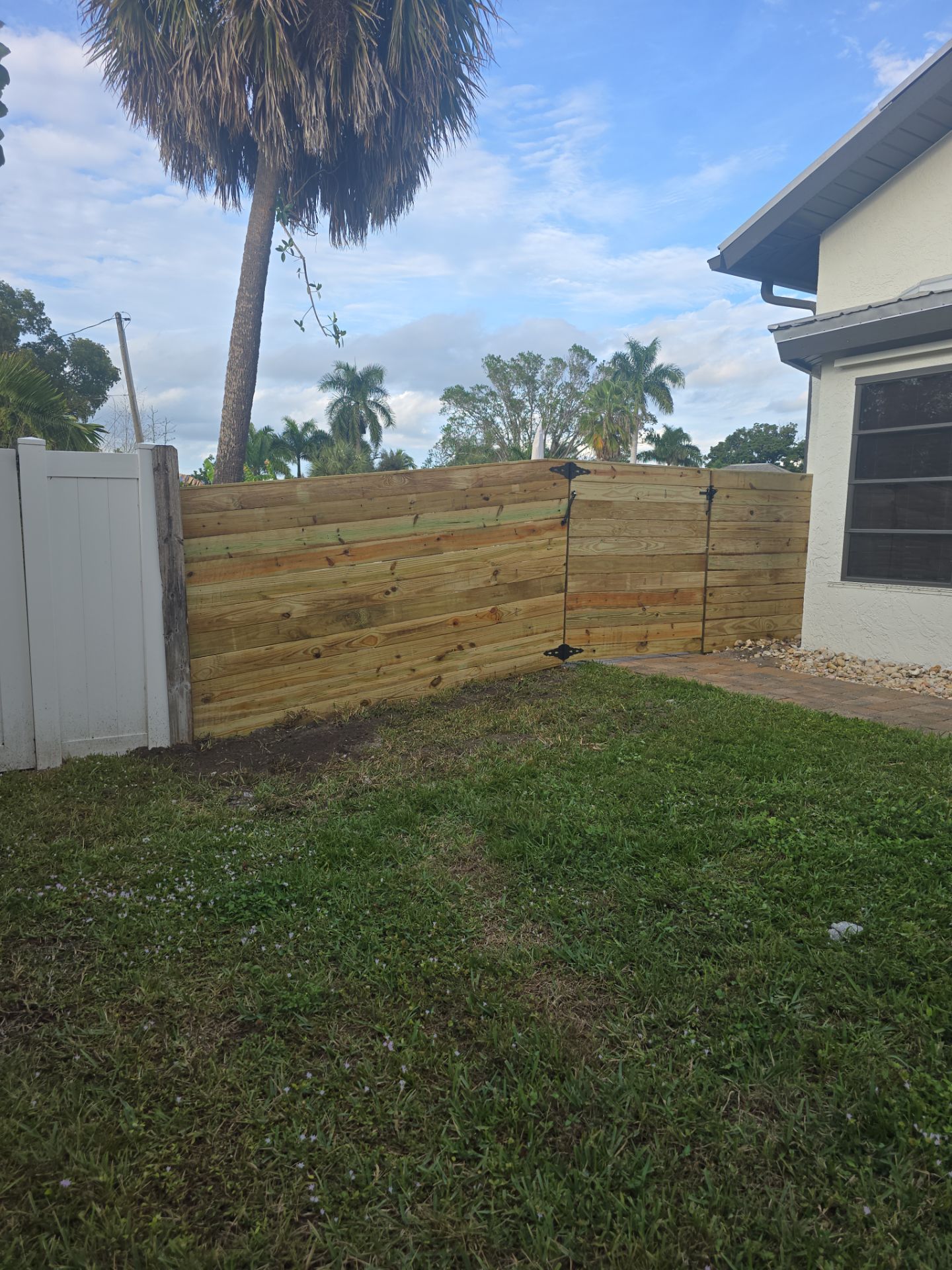 Horizontal Wood Project in Fort Myers by True Fence LLC