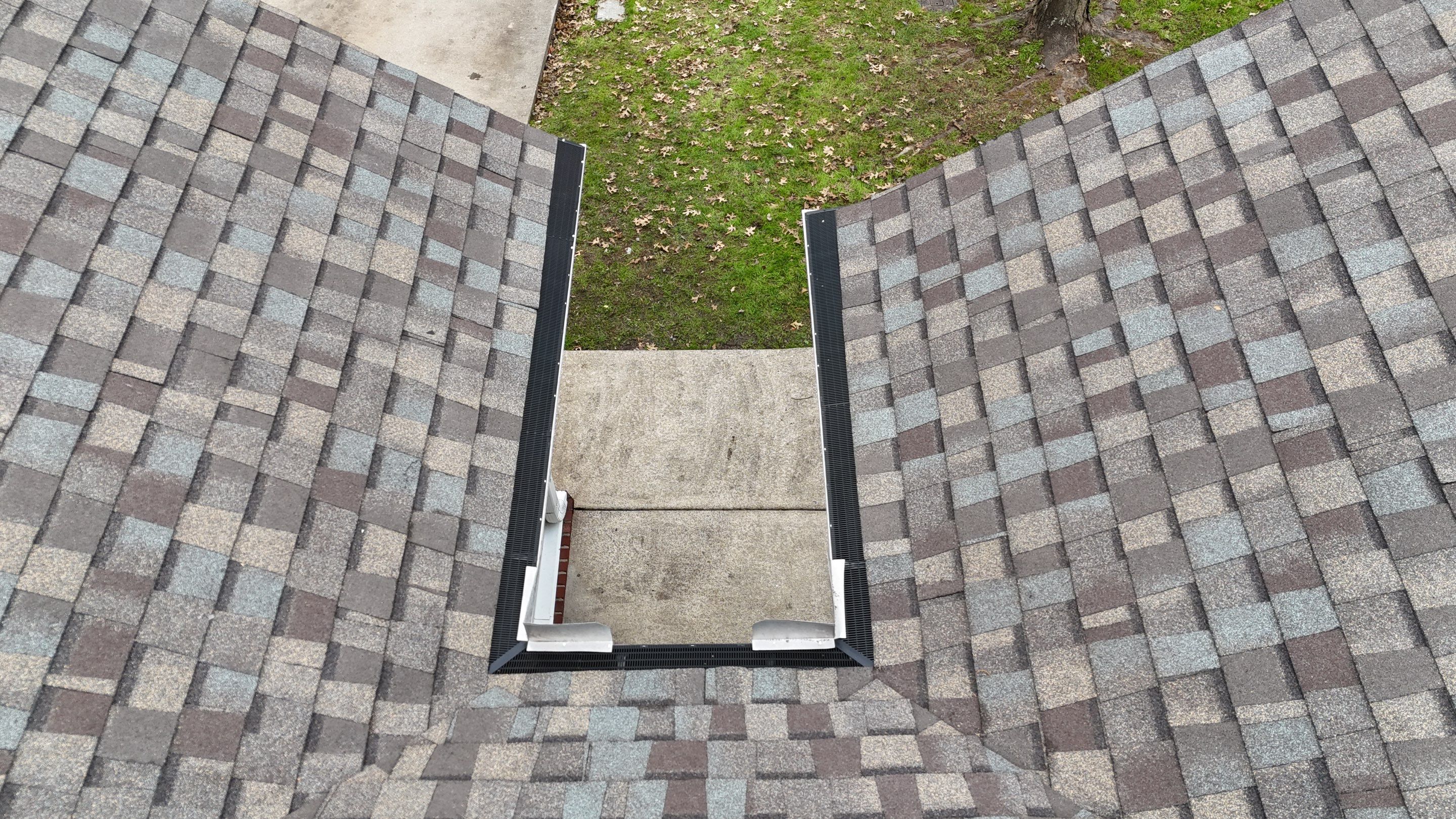Weathered Wood Pro Re-Roof by Royal House LLC