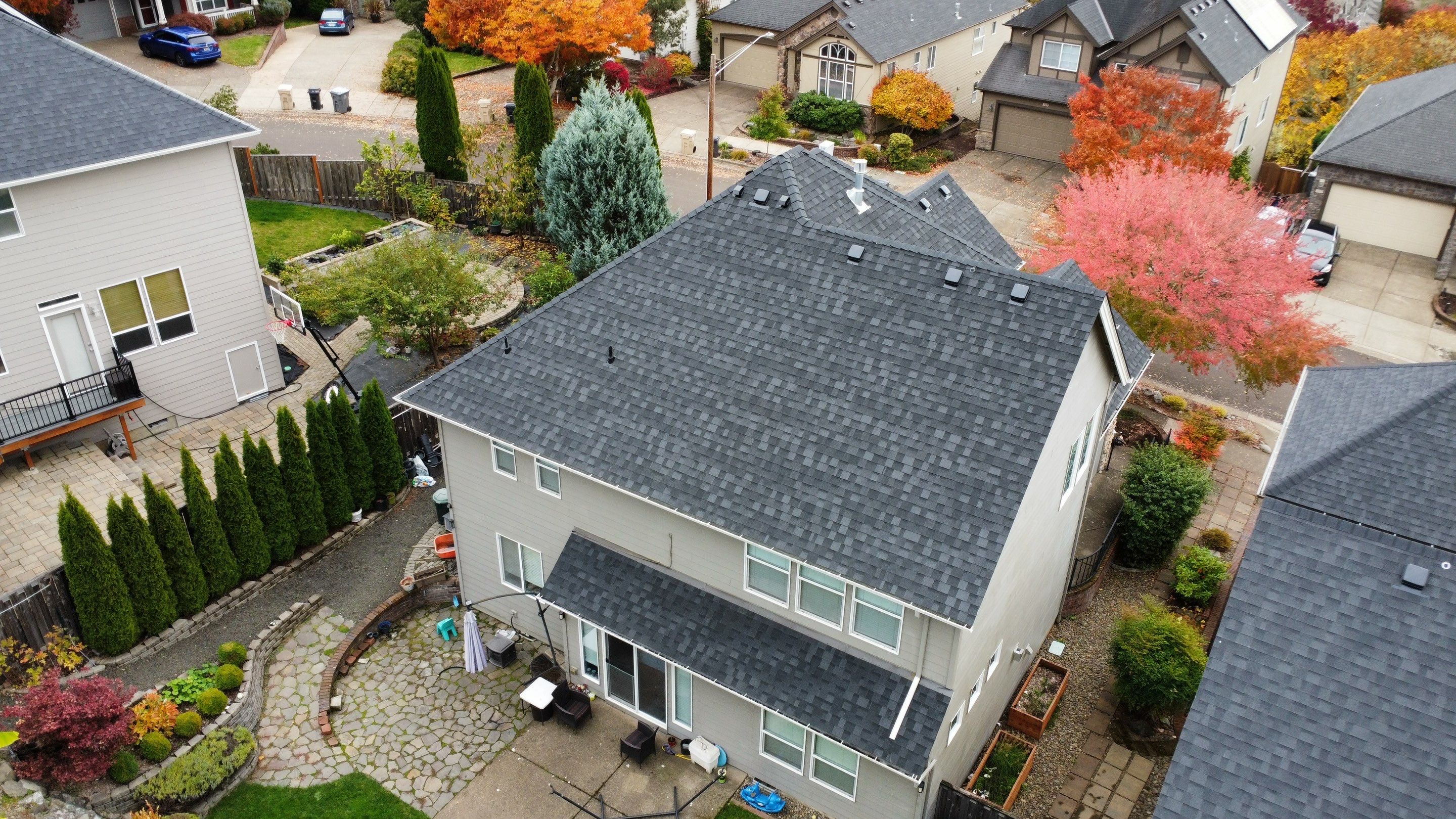 IKO Dynasty Granite Black by Orezona Building & Roofing Company, Inc.