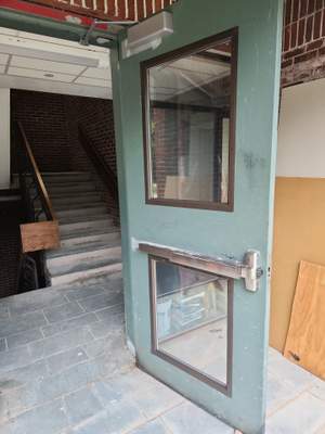 Commercial Door Glass Replacement