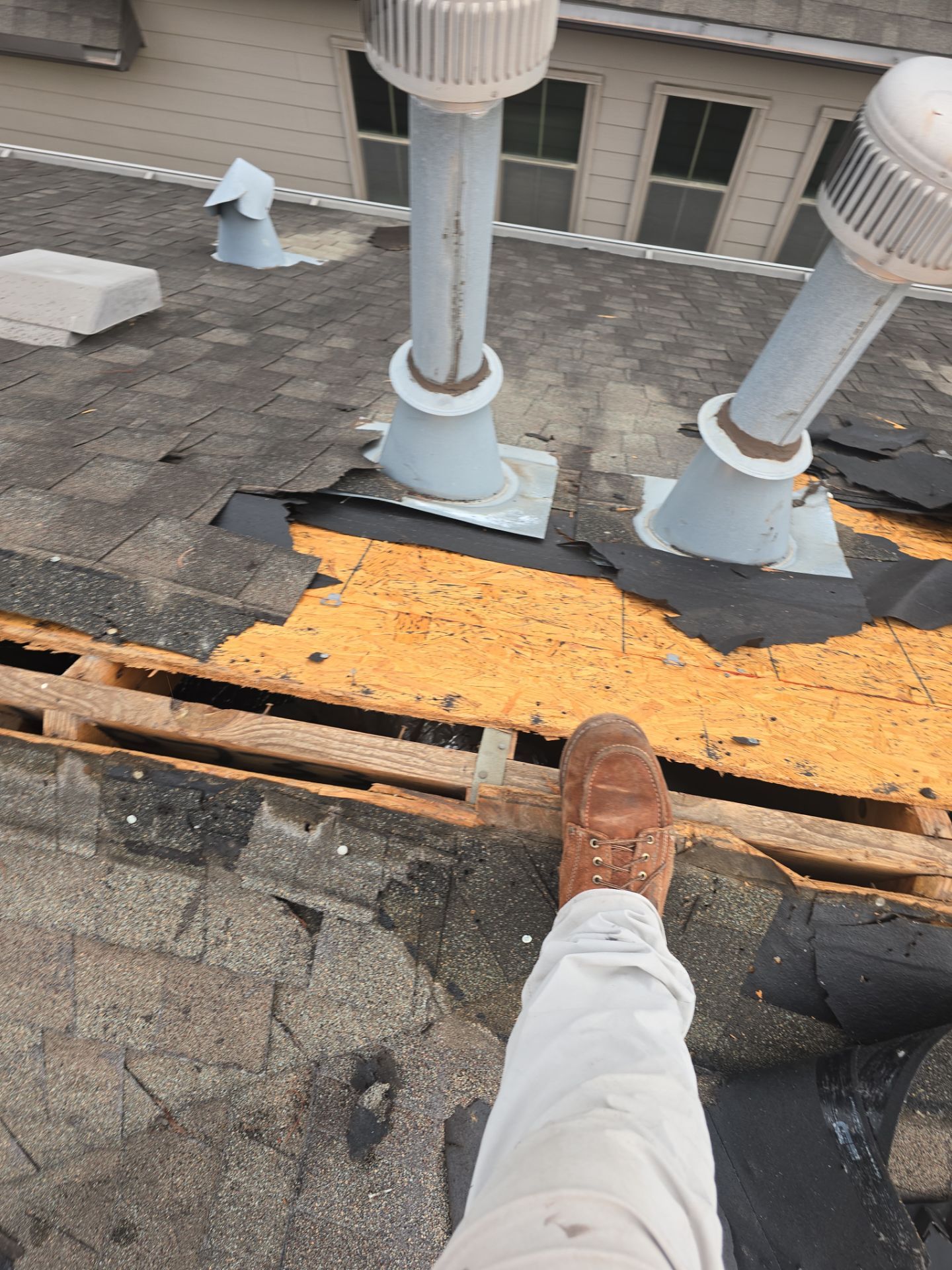Roof Replacement Houston by Roof Repair Company