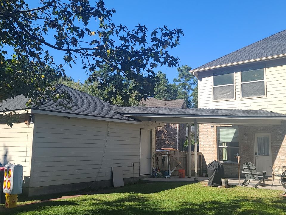 SureStart PLUS 4-STAR Warranty Fully covers materials, labor, tear-off and disposal expenses in years 1-50. by Roof Concepts Construction