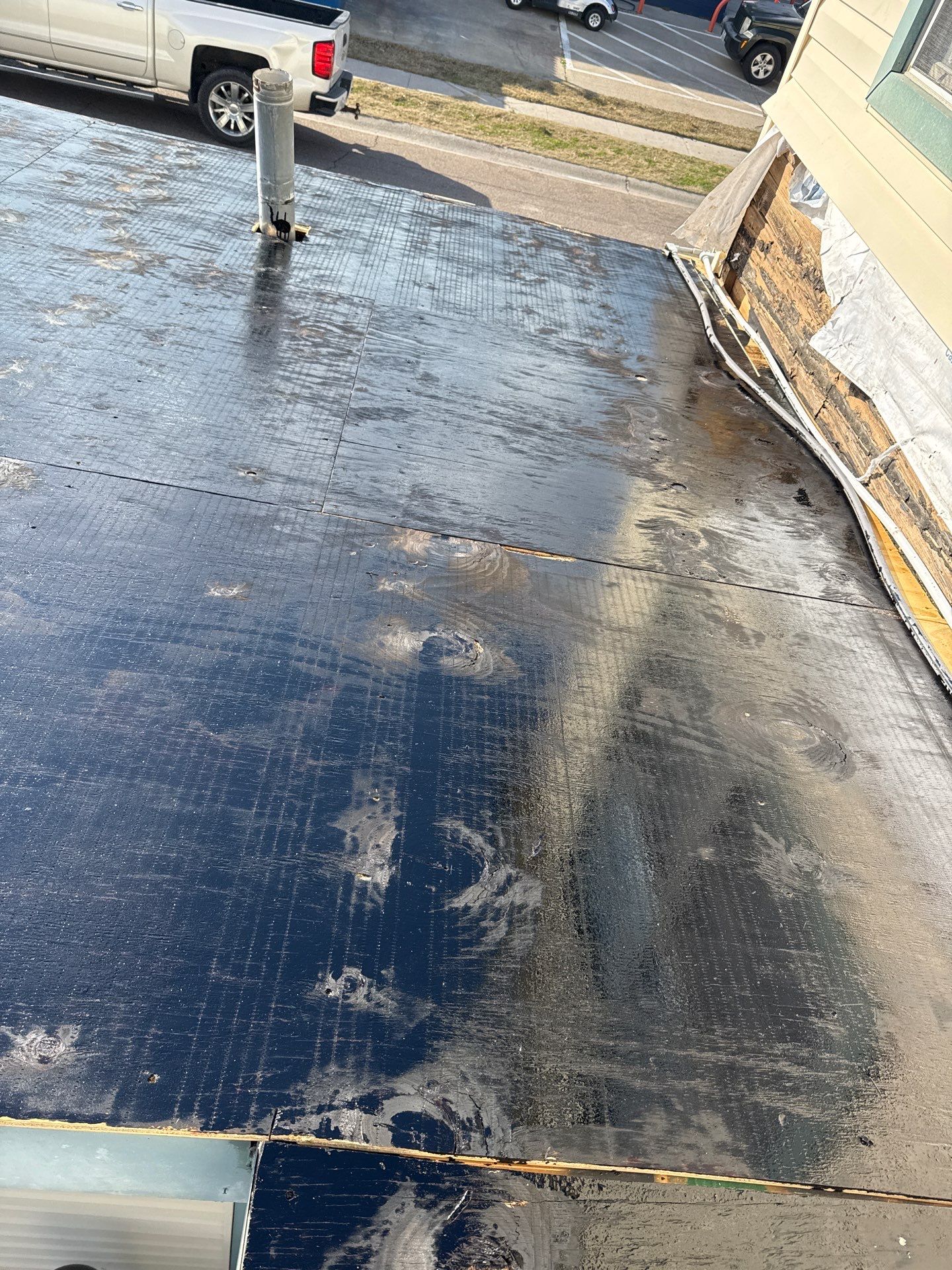 Mustang Island Flat Top by Bayfront Roofing and Construction