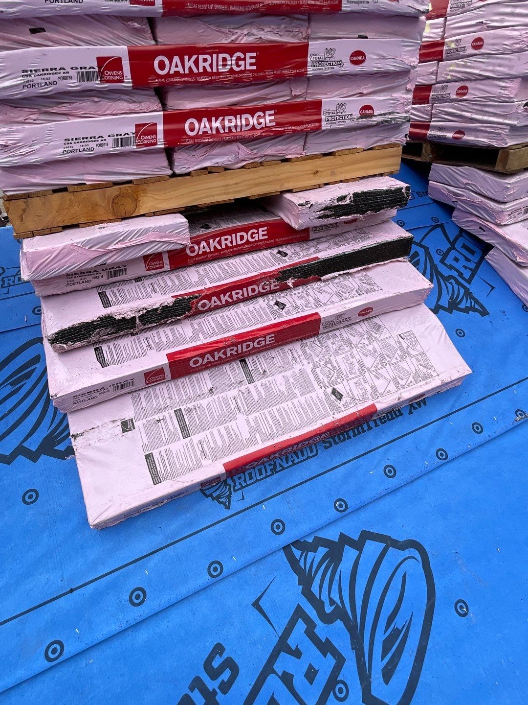 Residential Roofing Installation using OC Oakridge shingles by Top Notch Roofing Inc