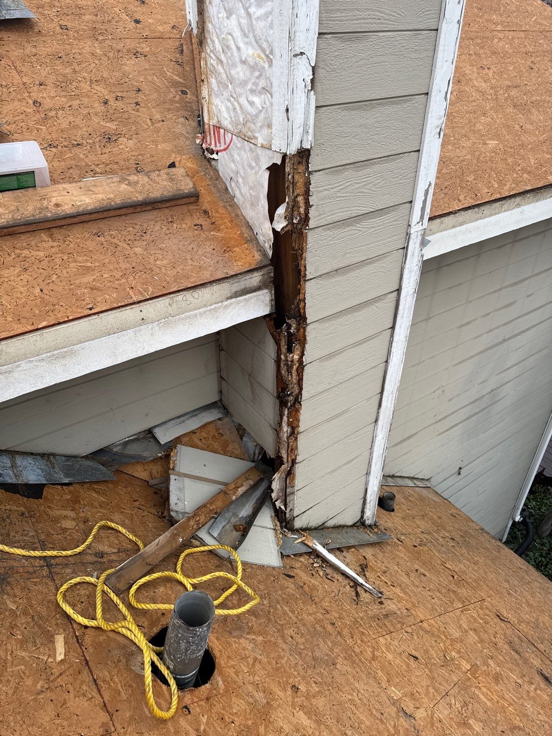 New shingles and gutters using GAF Timberline HDZ shingles and aluminum gutter by Straight Edge Roofing Inc