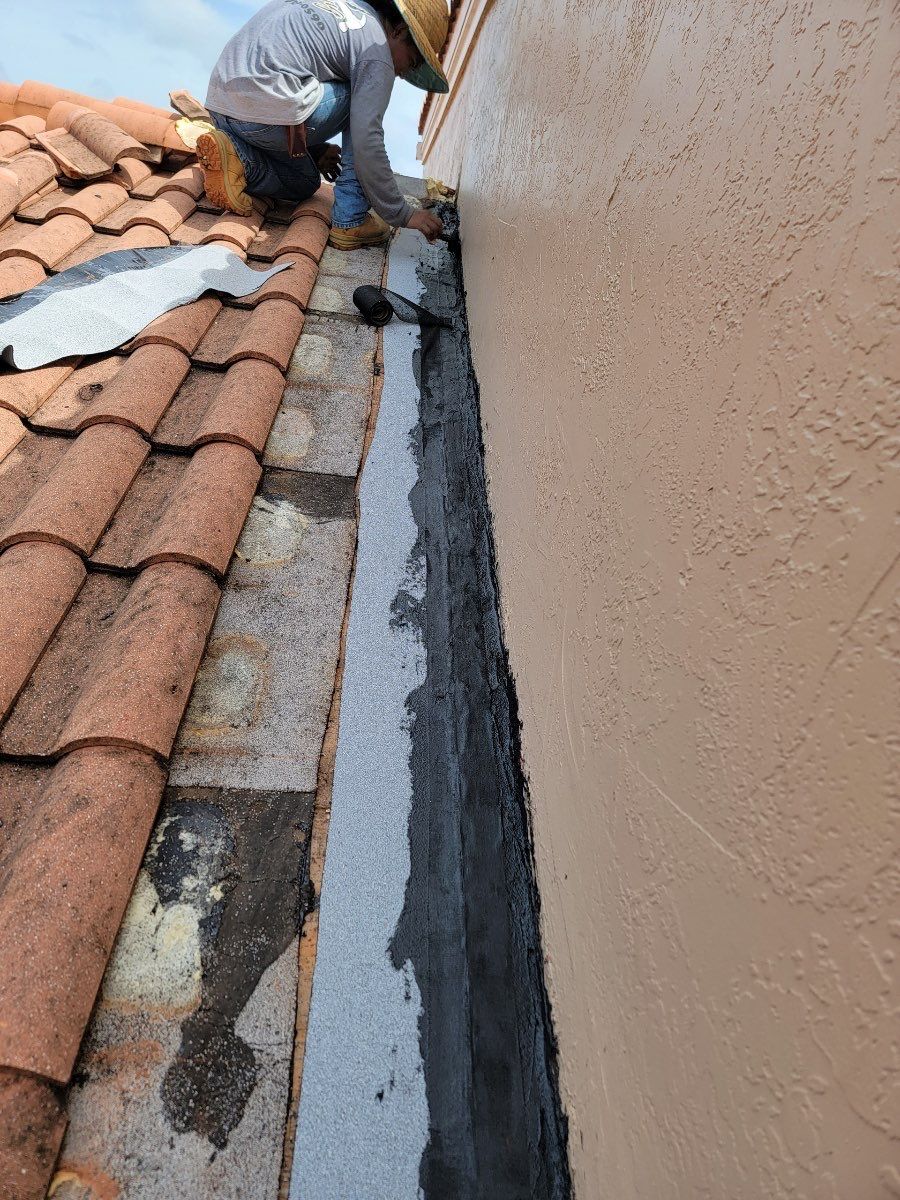 Villa Sonrisa Dr, Boca Raton, FL by G&J Roofing 