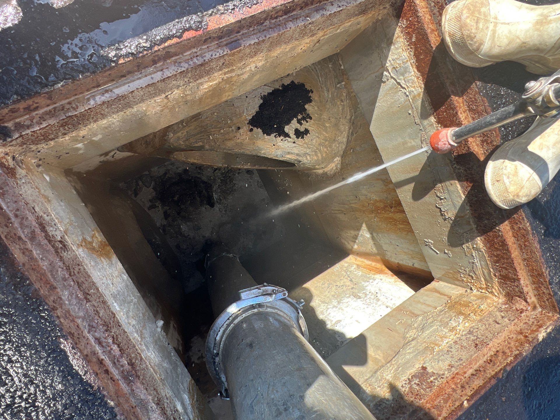 New Construction Apartment Complex Stormwater System and Sewer System Cleaning by Don Mar, Inc. Storm Water Solutions