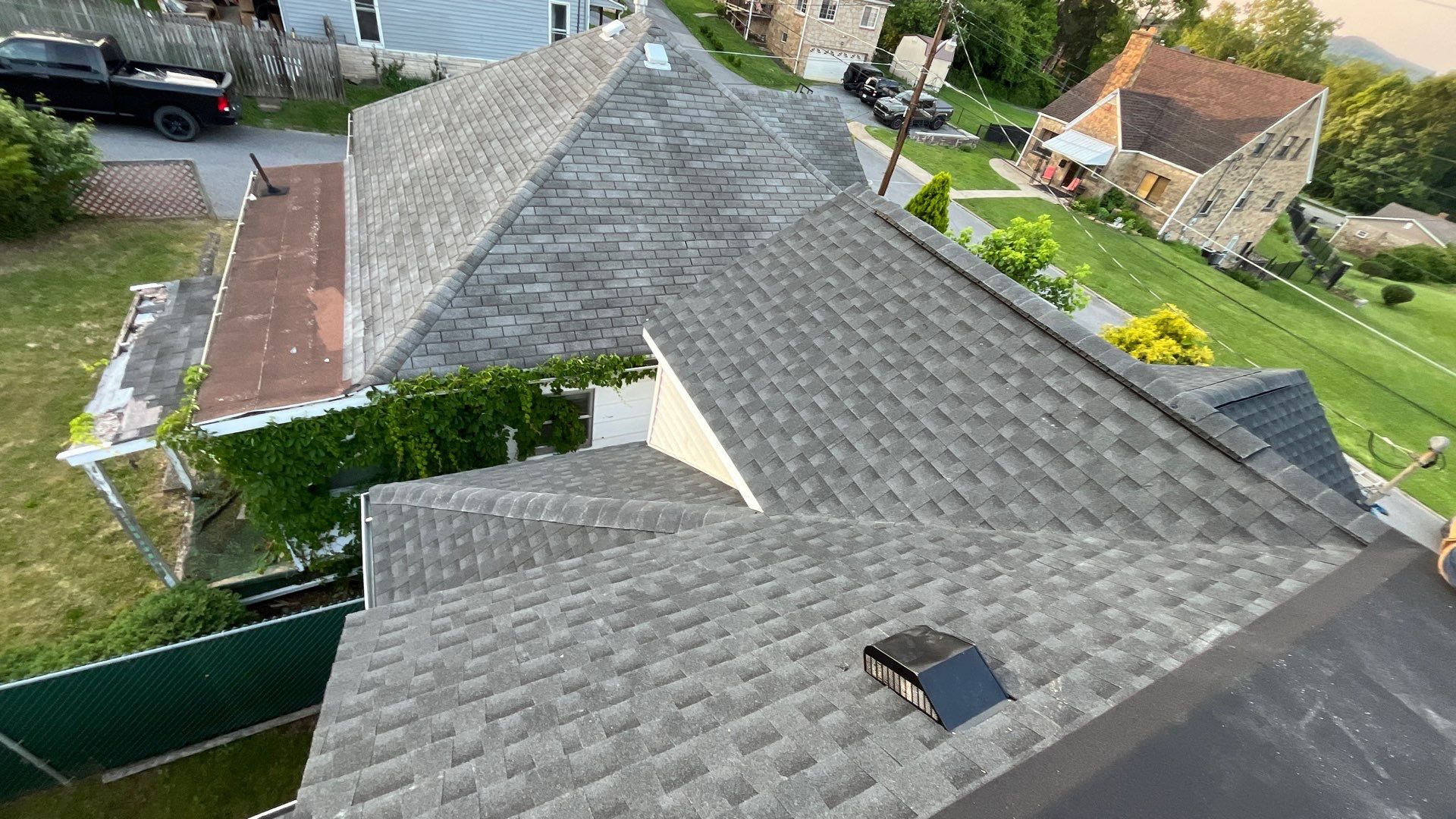 Residential Roofing Installation using GAF Timberline HDZ Charcoal by Rainstoppers Roofing