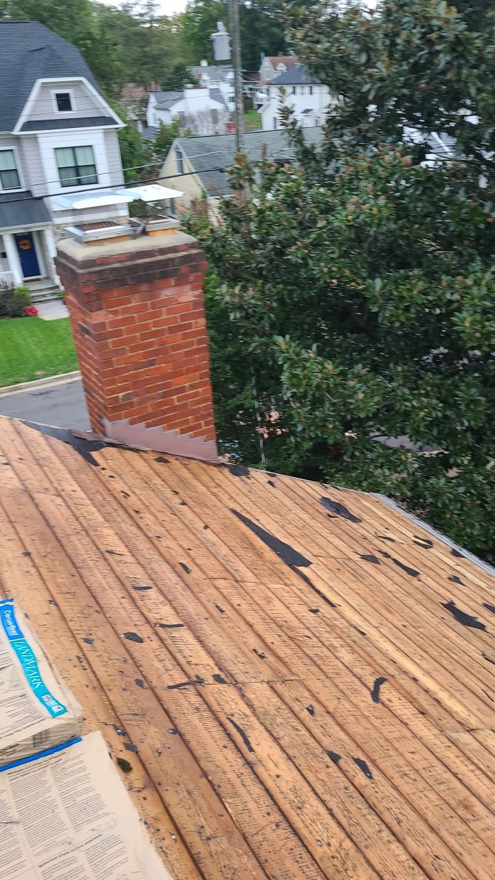 Arlington: CertainTeed Landmark Designer Shingles in Colonial Slate by RM Banning, Inc.