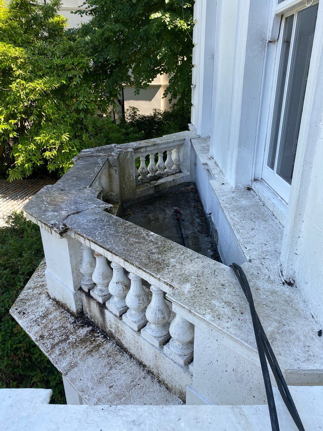 Render and patio clean using Pureseal Biocide by Ges Exterior Cleaning ltd