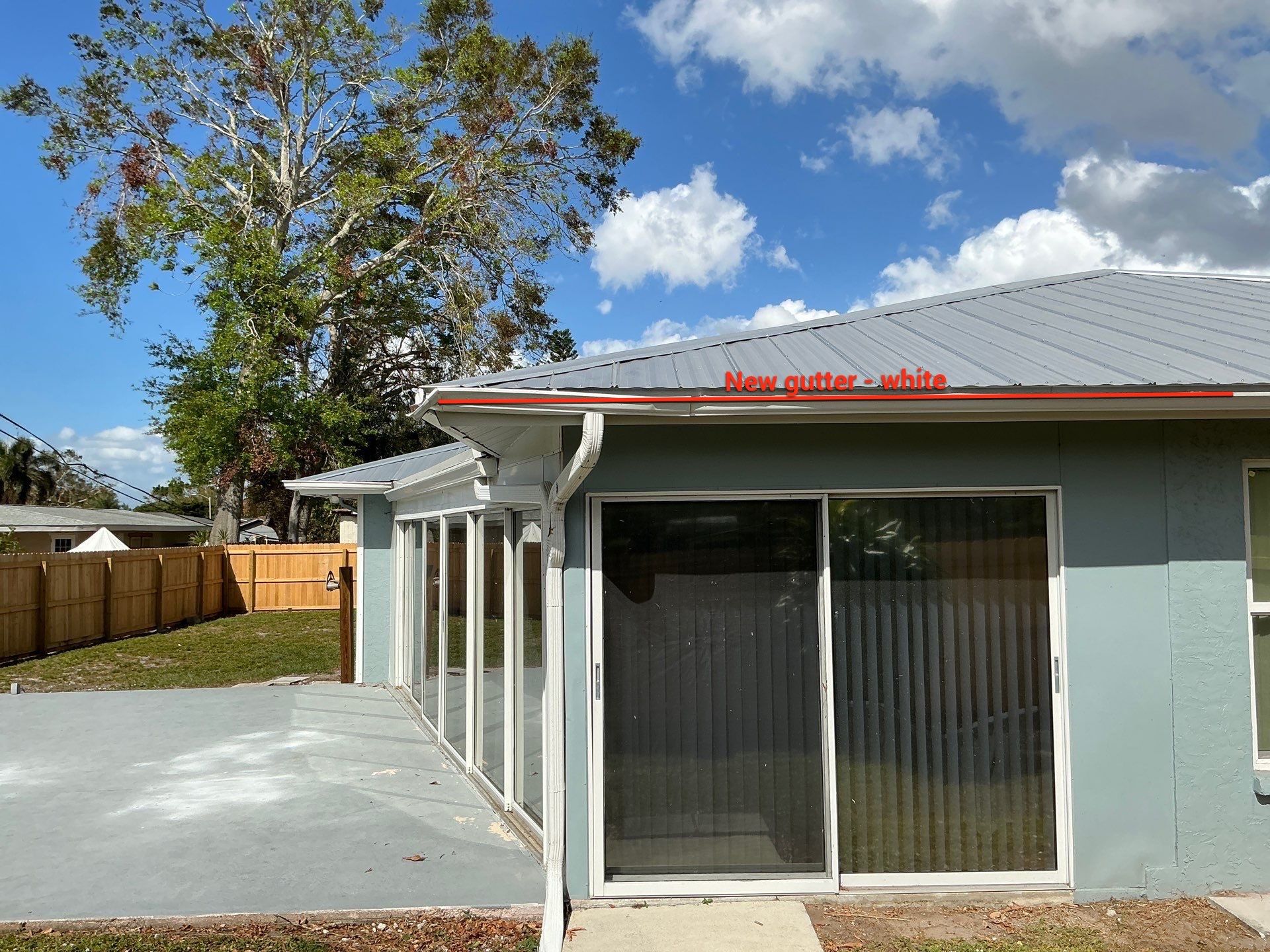 6-Inch Seamless Gutters in Sarasota FL by Gutter Professors
