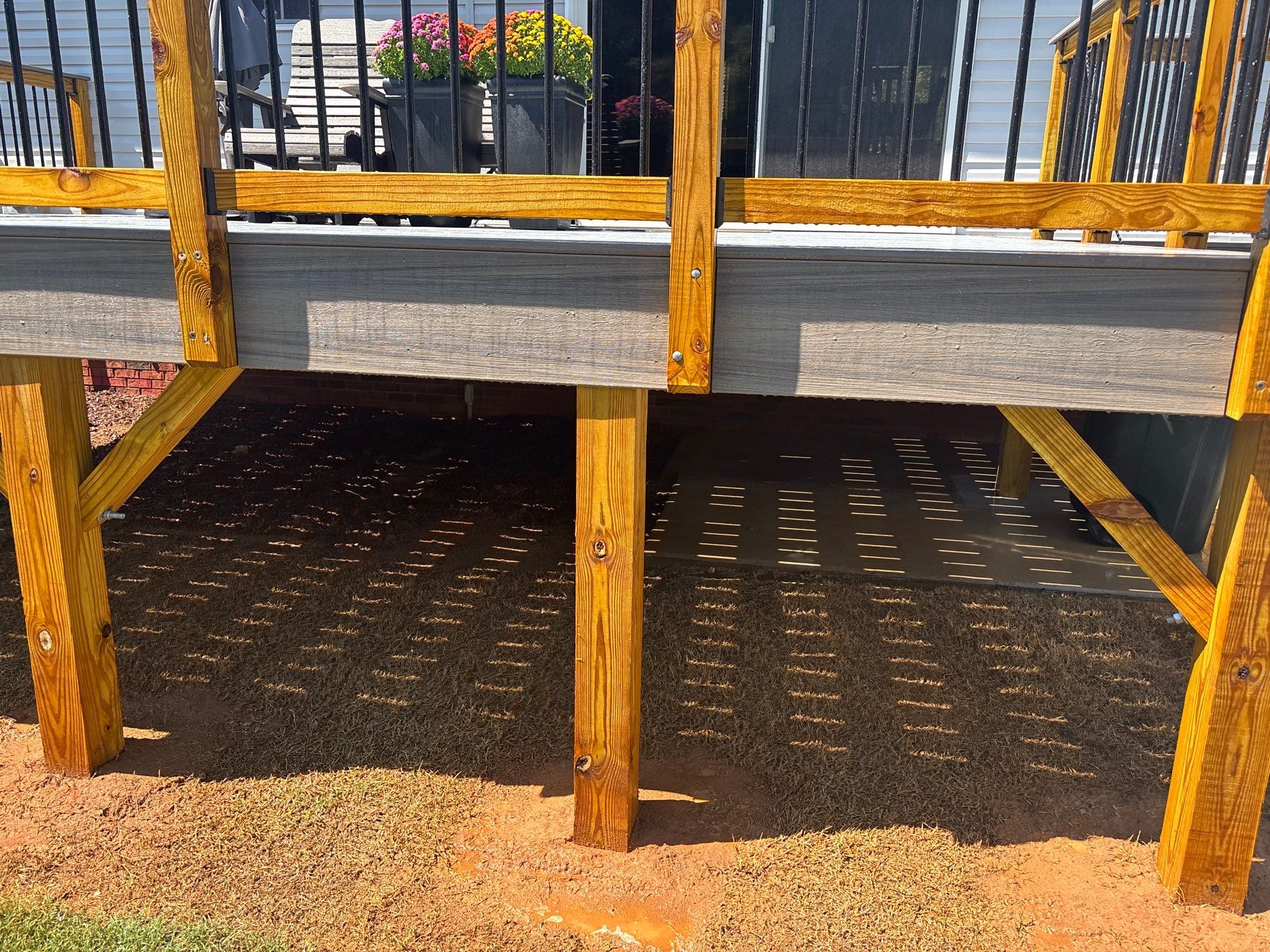 Wood Deck using Wood Sealant by DuraSeal