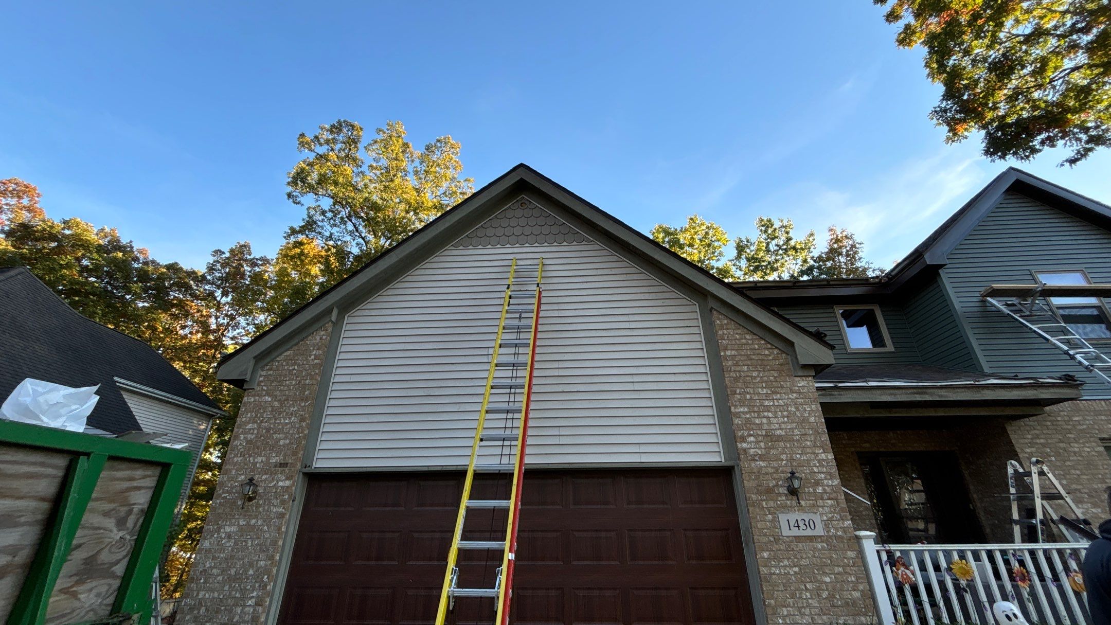 Siding Replacement using Alside Odyssey D4" by 180 Contractors