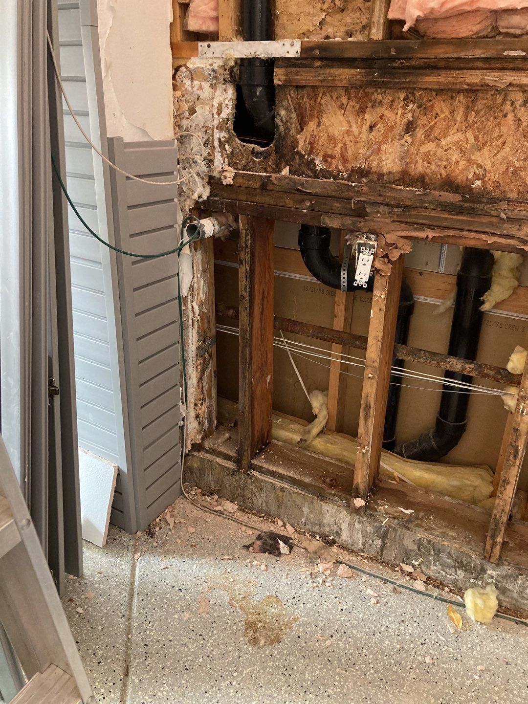 Mold Remediation using Containment by Accountable Home Services