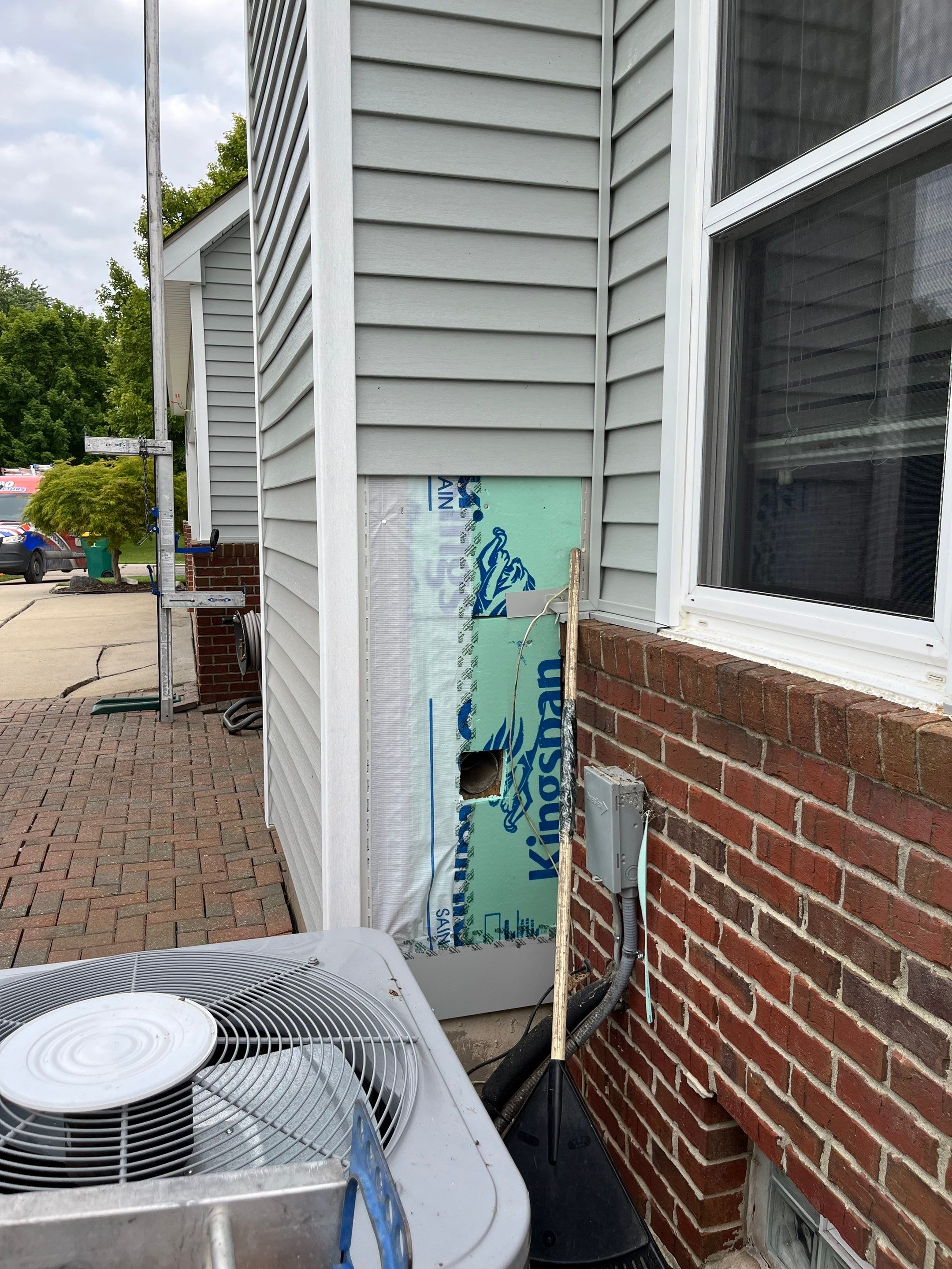 Siding Replacement using Certainteed Restoration Classic D4 by 180 Contractors