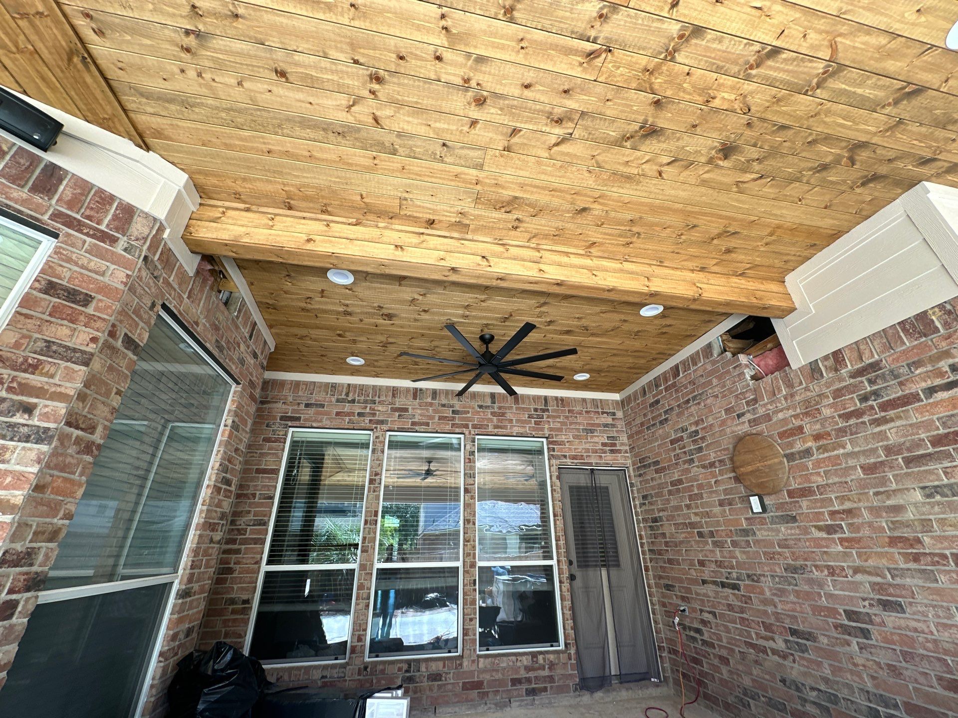 Pool, Patio Cover and Summer Kitchen in Sterling Ridge by SophAlx LLC