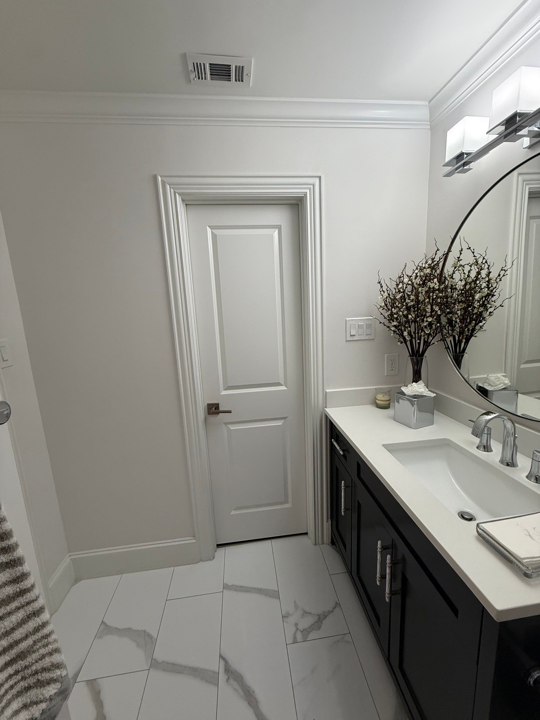 Bathroom Wallpaper Installation – Dallas, TX by Nomad Painting