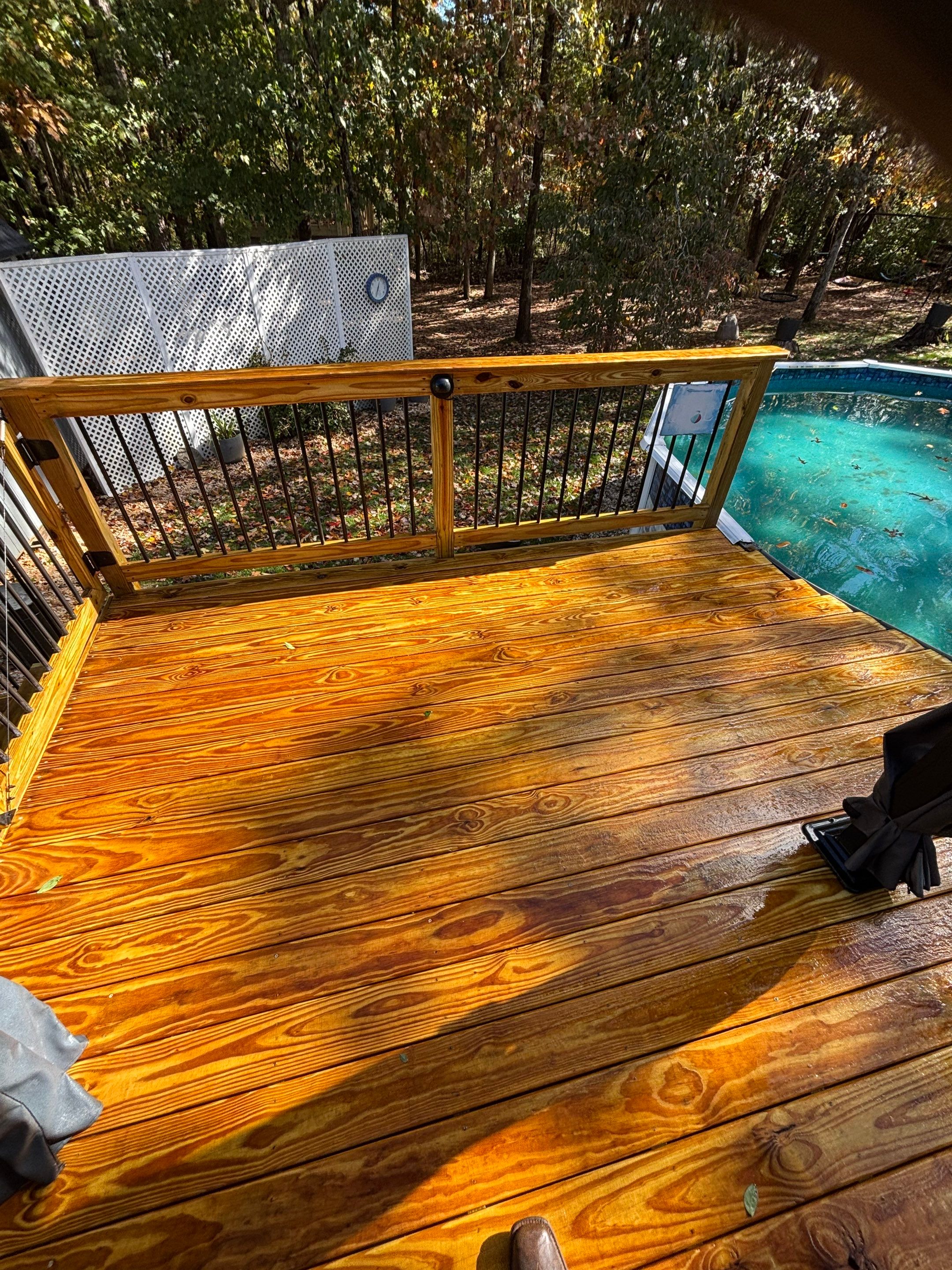 Wood Deck using Wood Sealant by DuraSeal