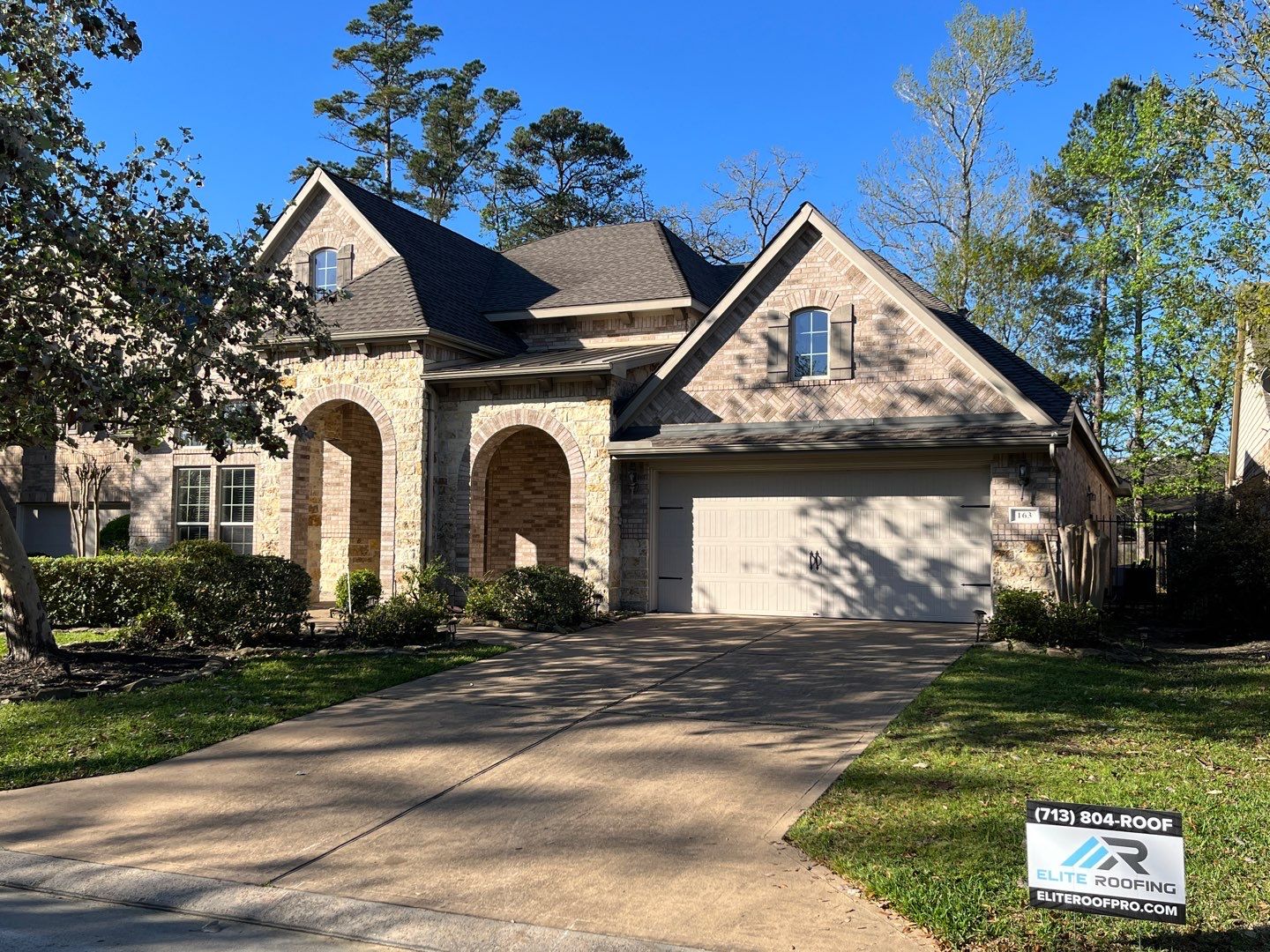 GAF HDZ - Weathered Wood by Elite Roofing LLC