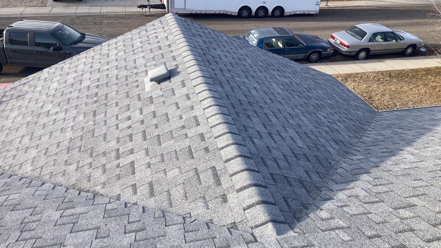 Single Story roofing replacement Meridian in using Owens Corning Oakridge shingles in Estate Grey by ID Roofing LLC