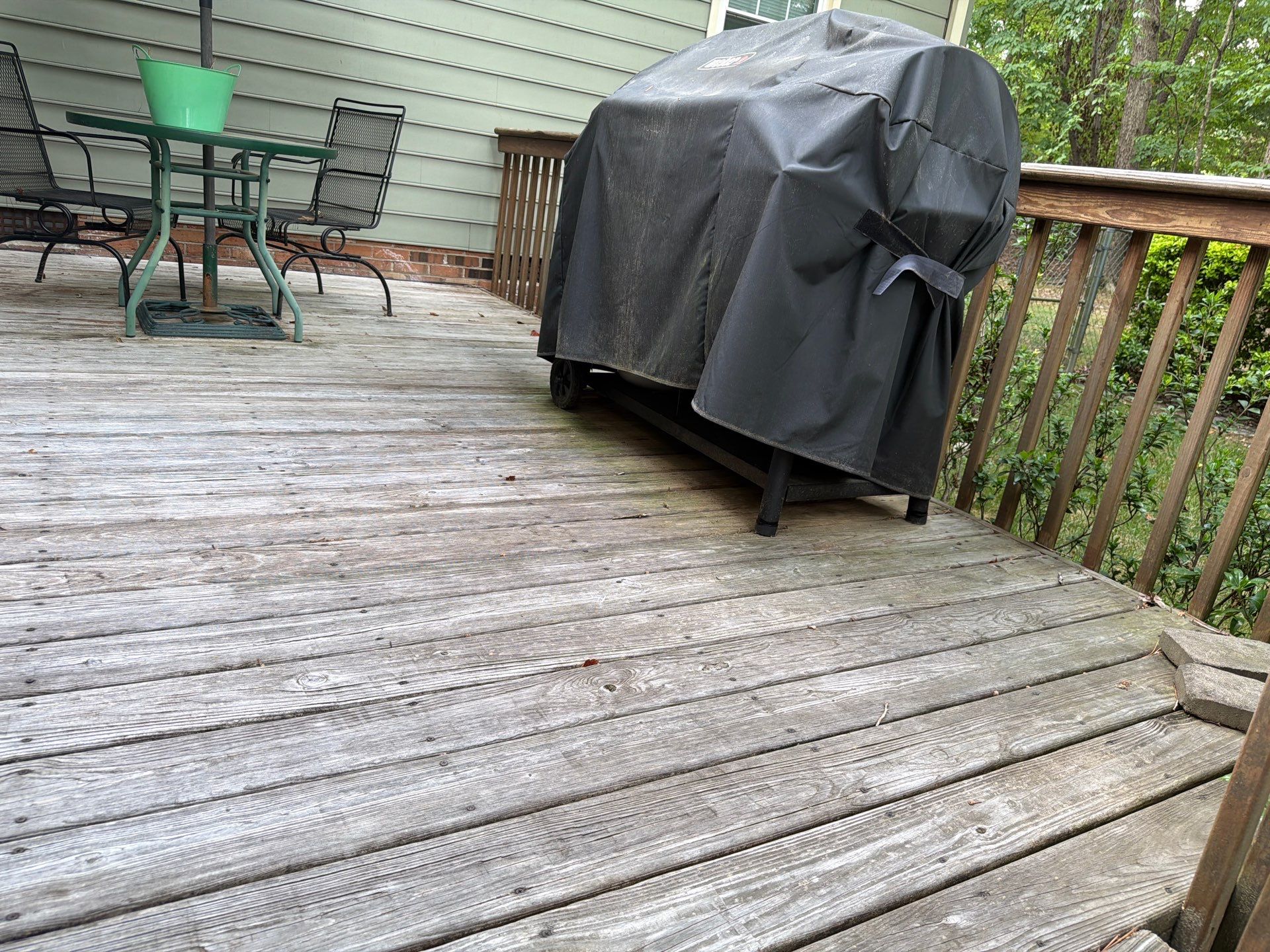 Deck using Wood Sealant by DuraSeal