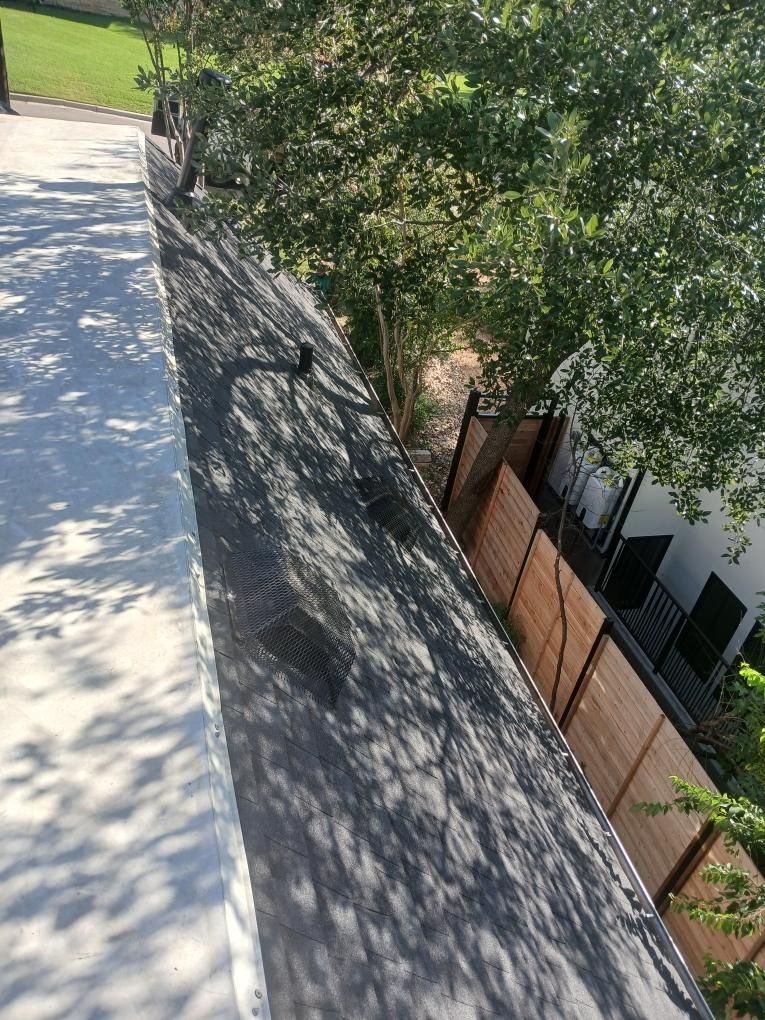 Charcoal - GAF Timberline HDZ by RoofsOnly.com