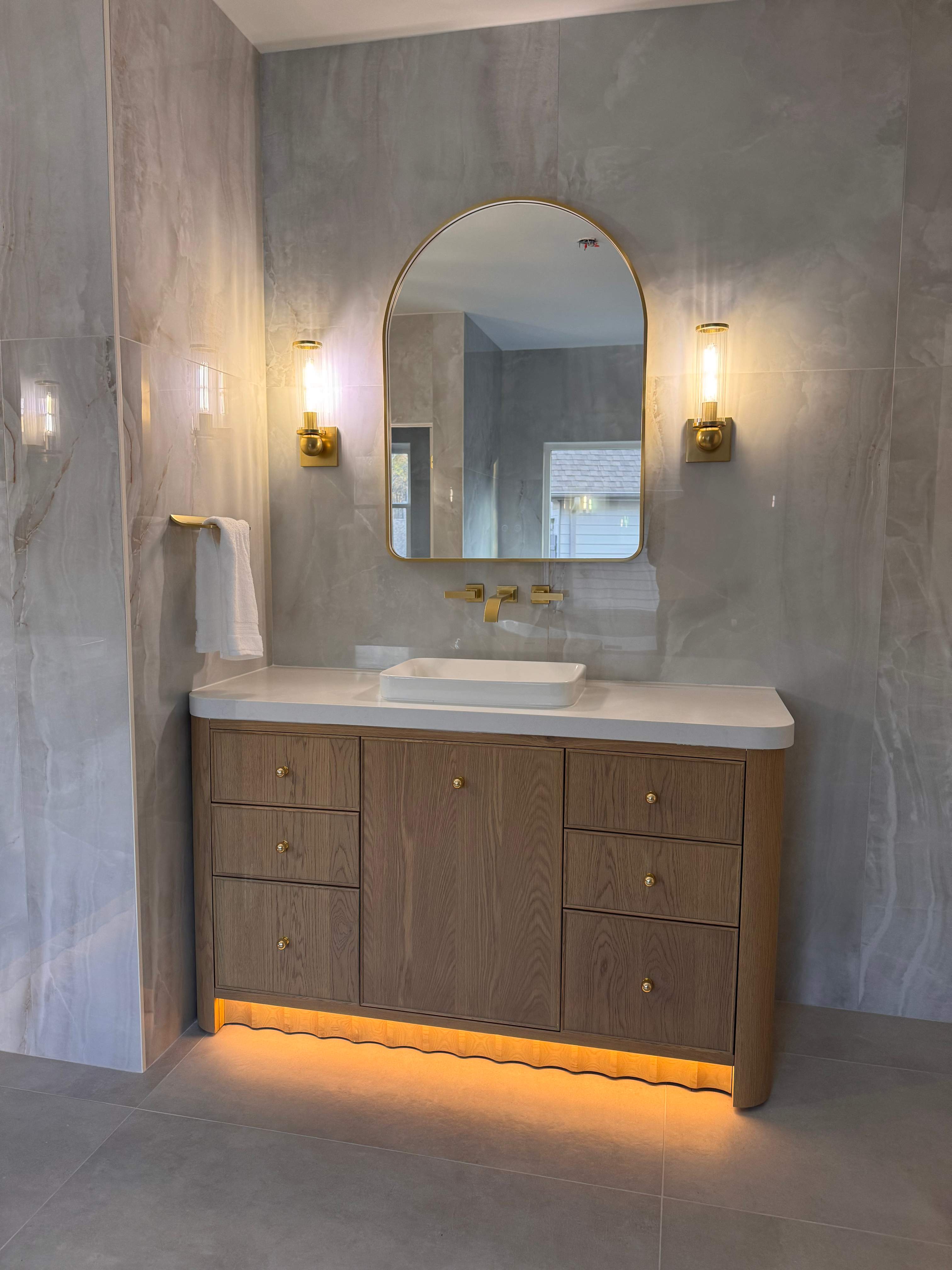 Master bathroom renovation by Prudencio