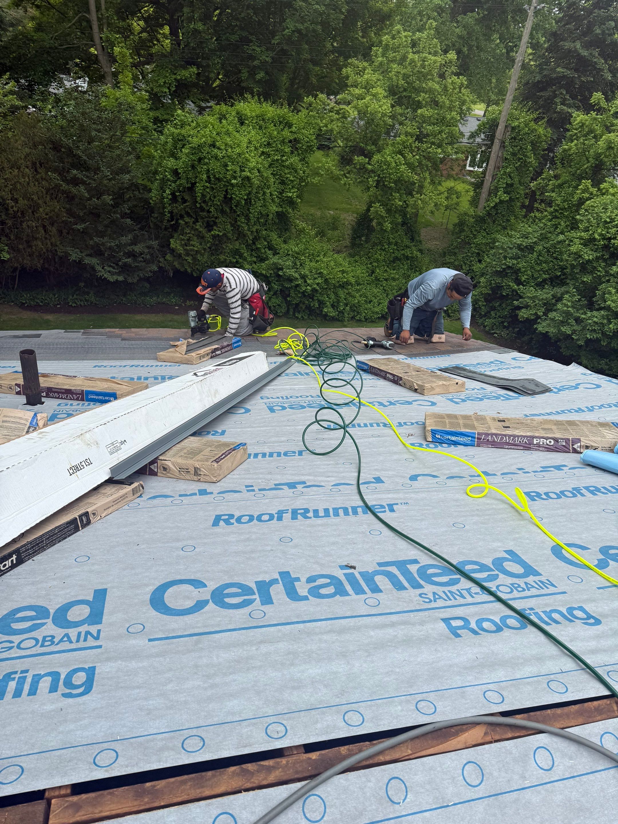 Project by Eave Roofing by Eave Roofing
