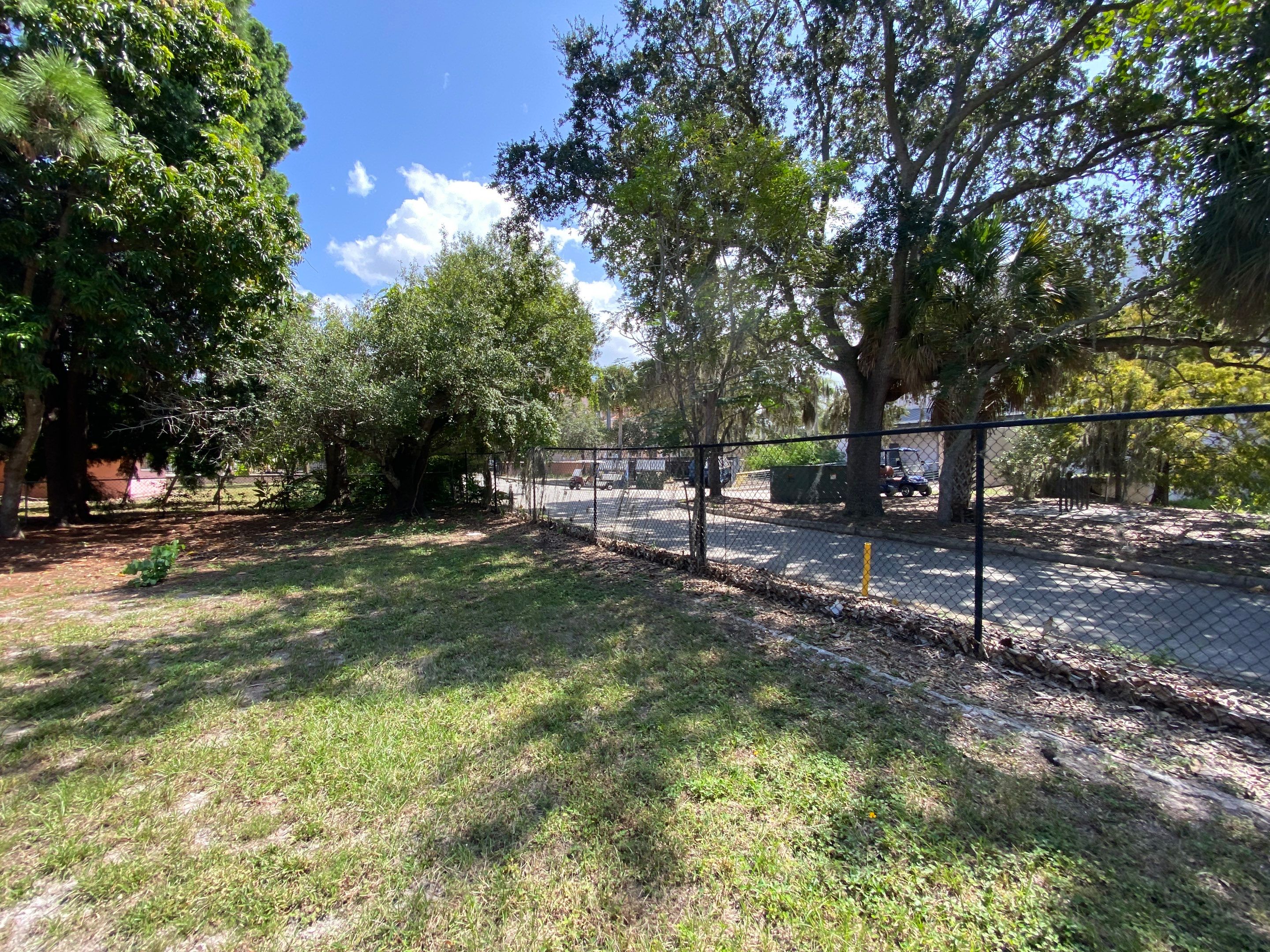 Sarasota, Fl White Vinyl Fence Installation by Asap fence and gates, LLC