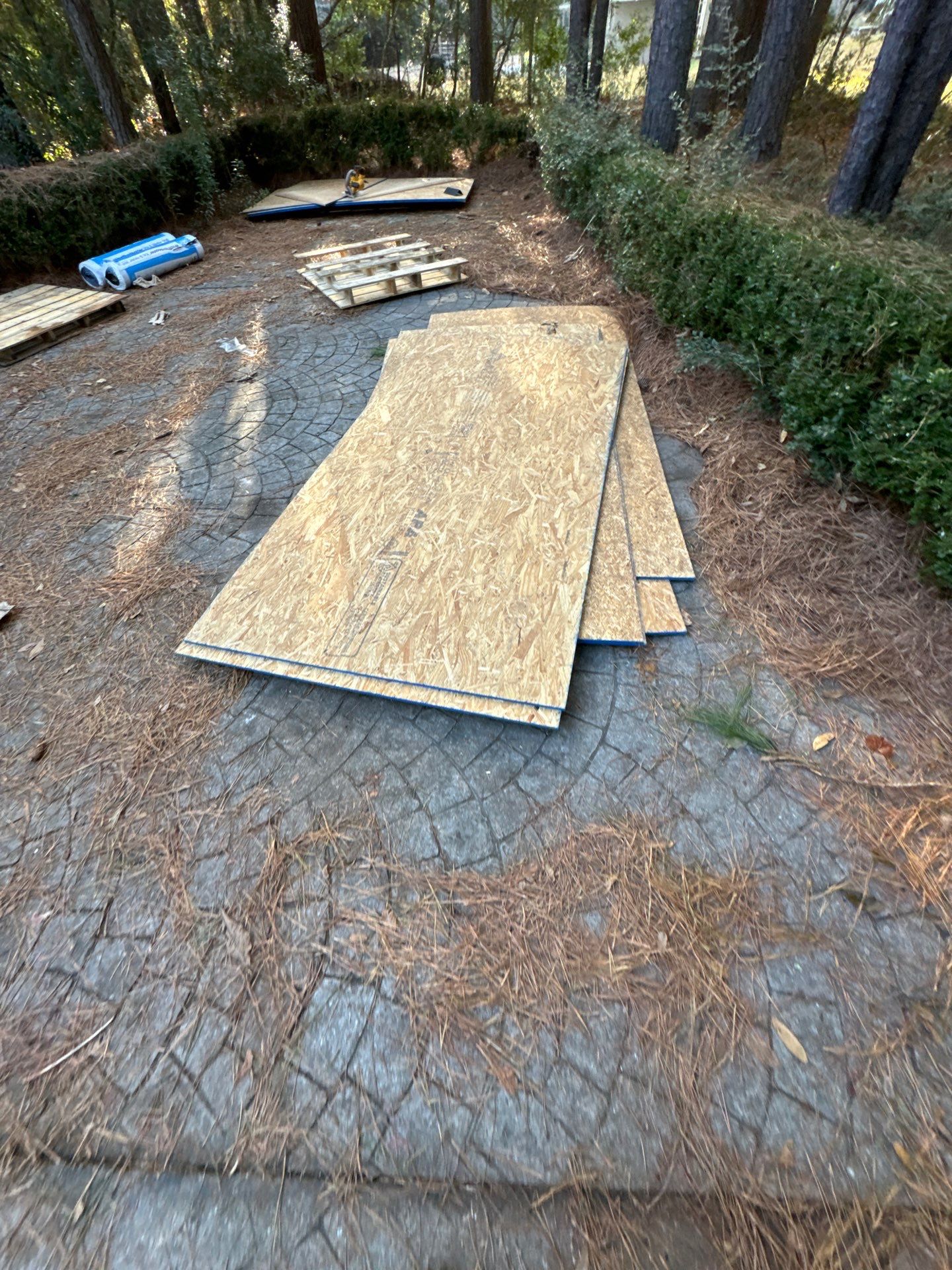 843roof using 1 by 843 Roof, LLC