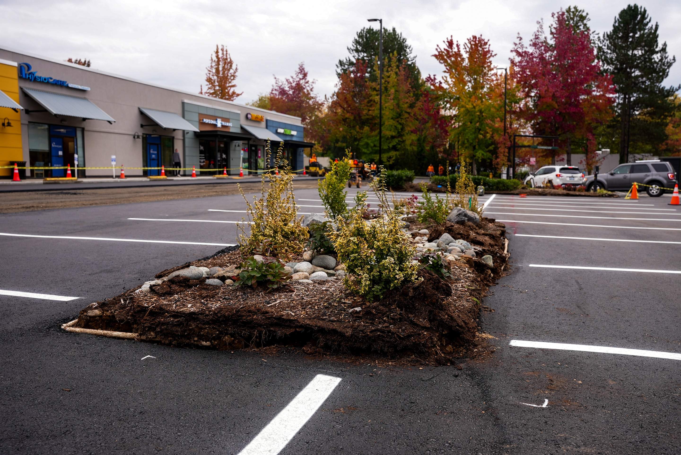 Colliers - Woodinville New Asphalt Parking Lot by Jireh Asphalt & Concrete Inc 