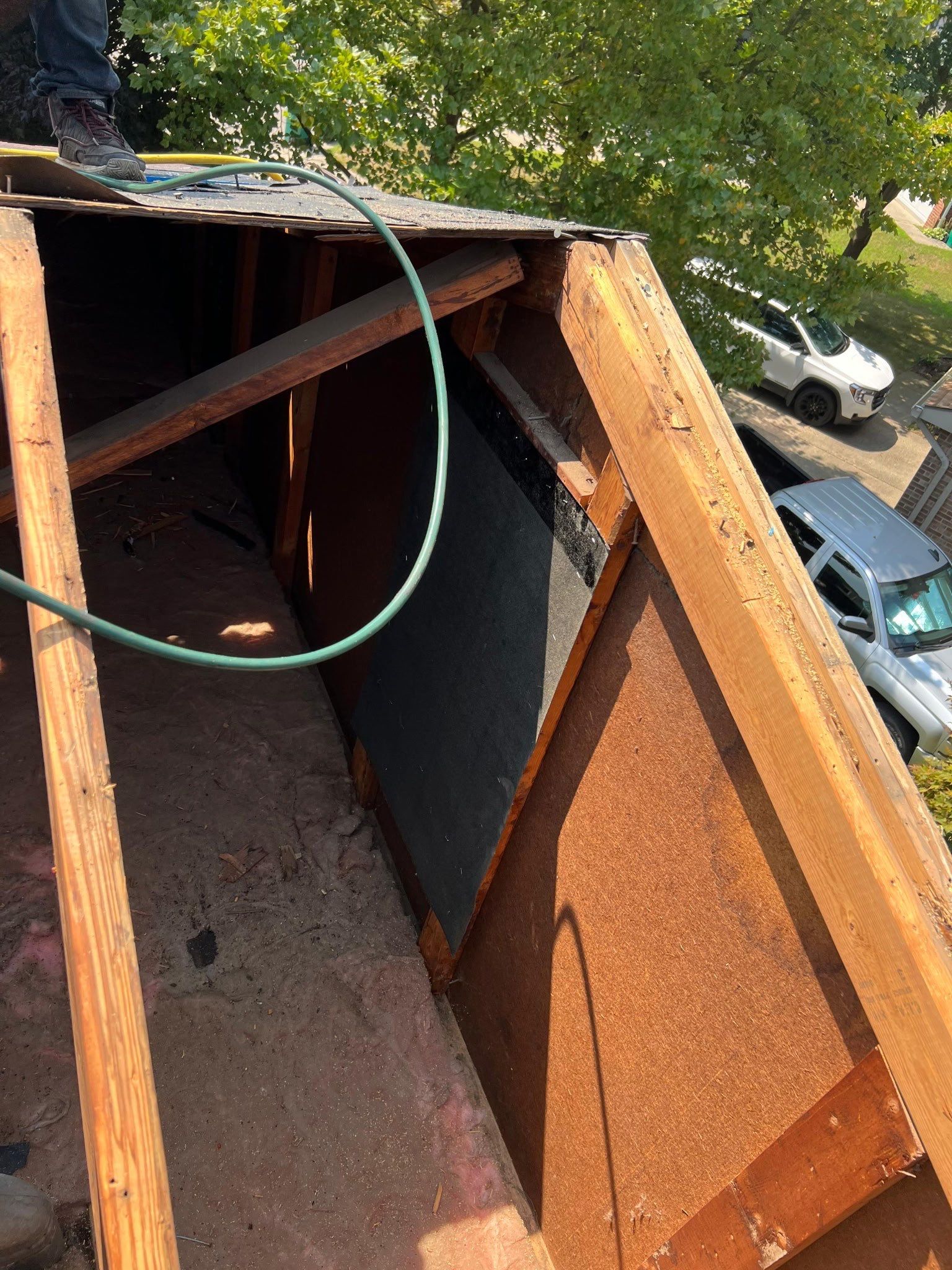 Roof Replacement using Owens Corning Brownwood by 180 Contractors