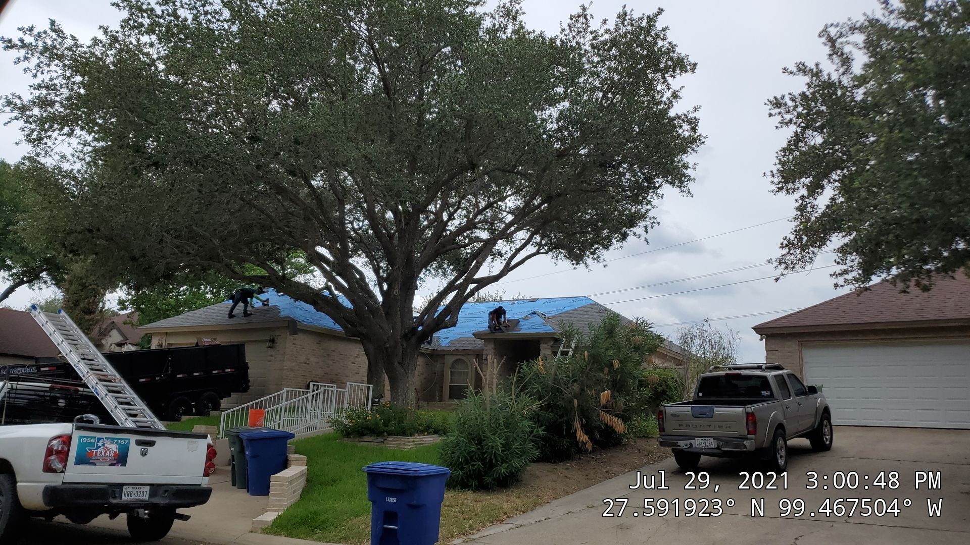 Residential Roofing Installation using Owens Corning - Oakridge by JM Flores Roofing & Construction, Inc