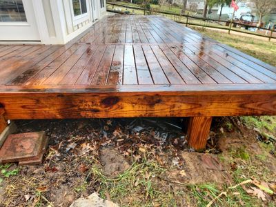 Weathered Deck using Wood Sealant