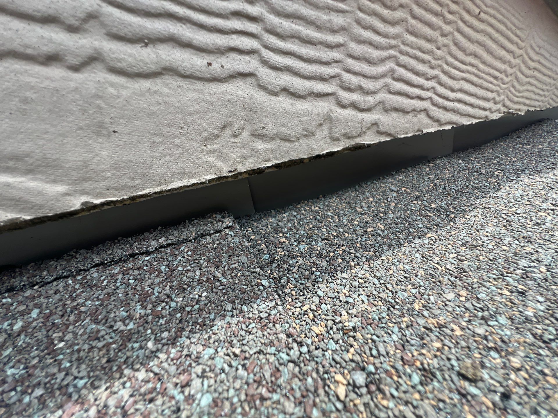 Hail Damage using Owen's Corning Duration (Lifetime) Shingles by Roof Repair Company